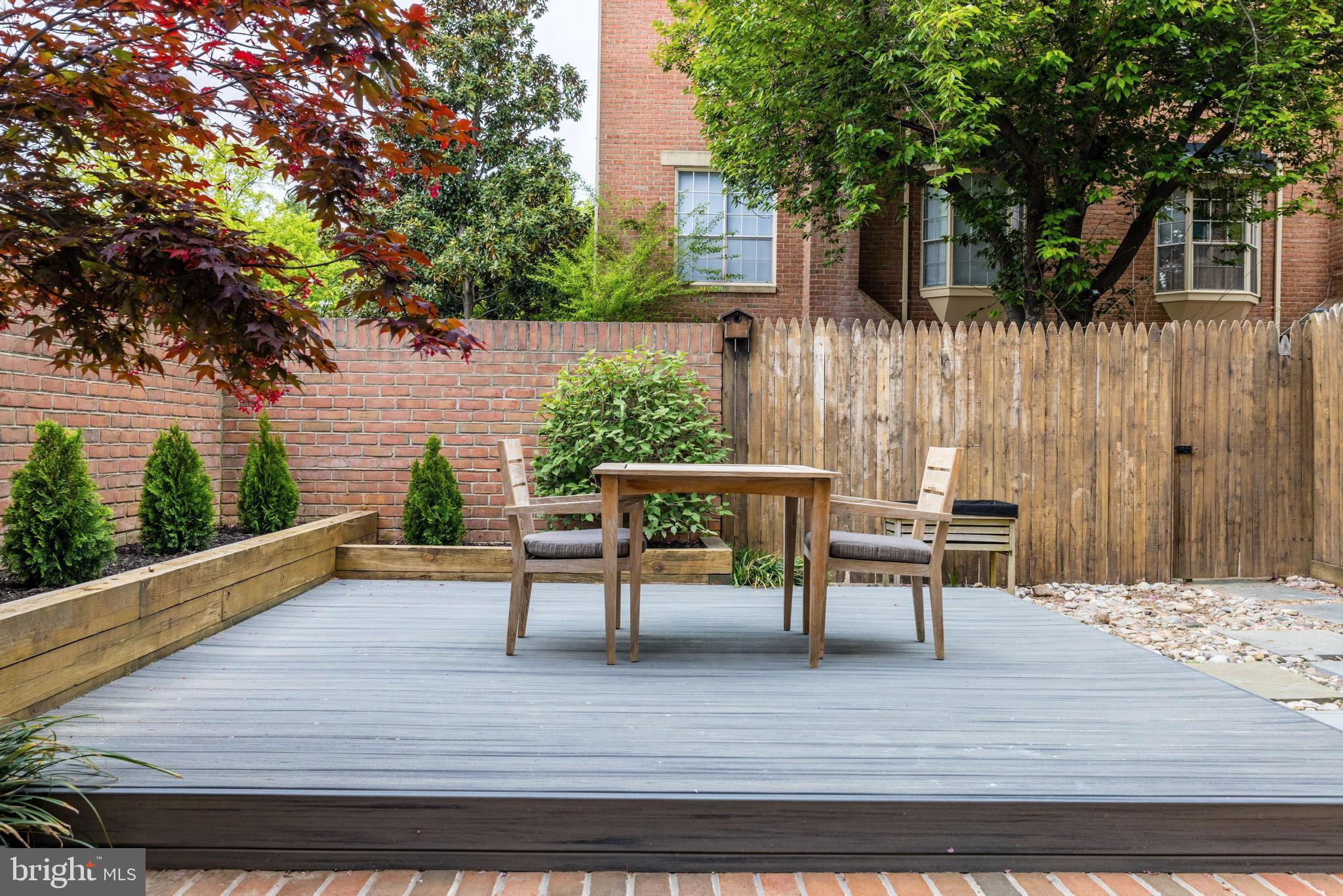 1404 McLean Mews Ct