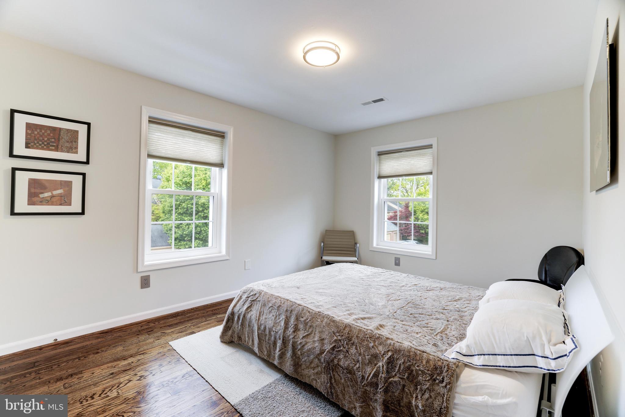 1404 McLean Mews Ct