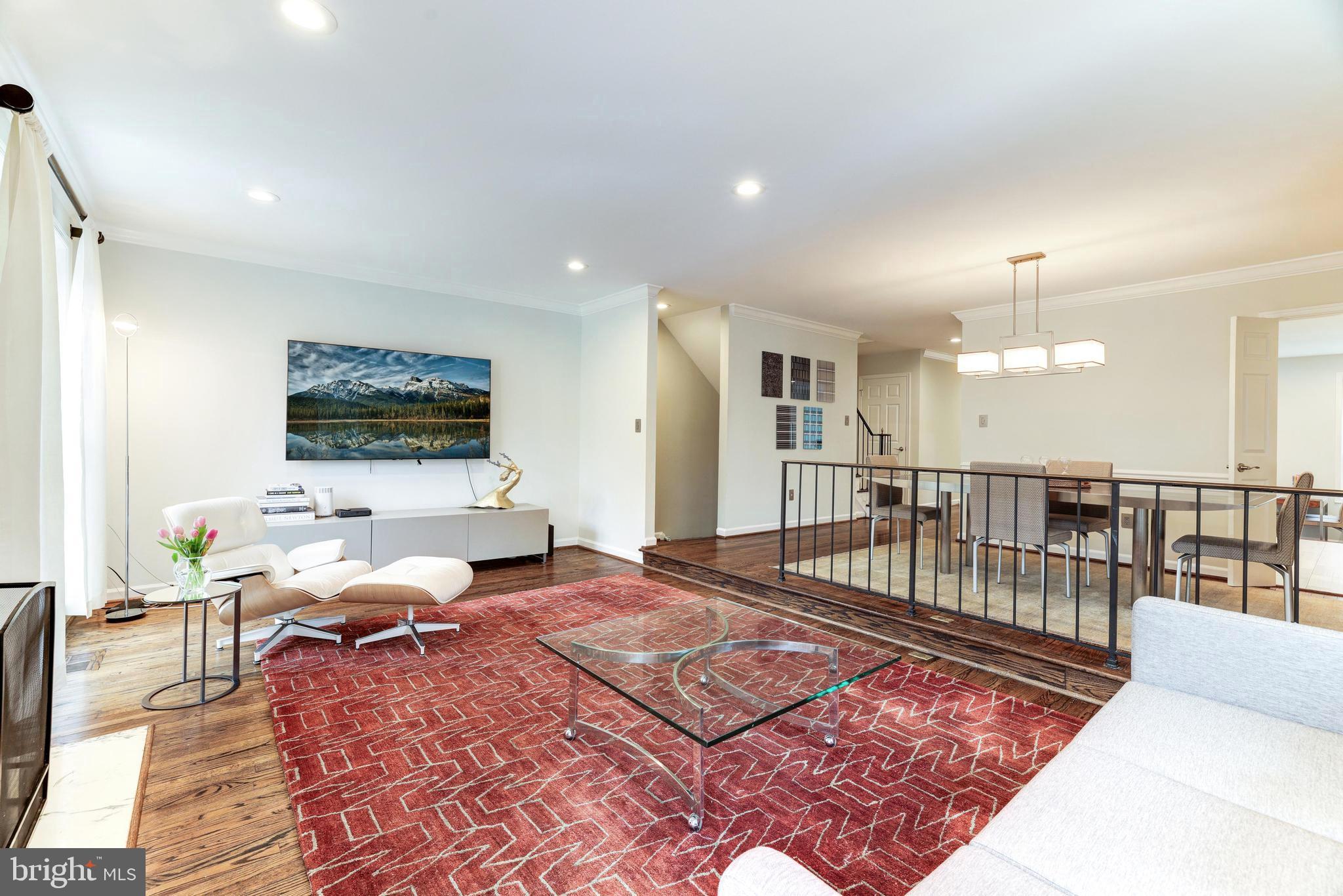 1404 McLean Mews Ct
