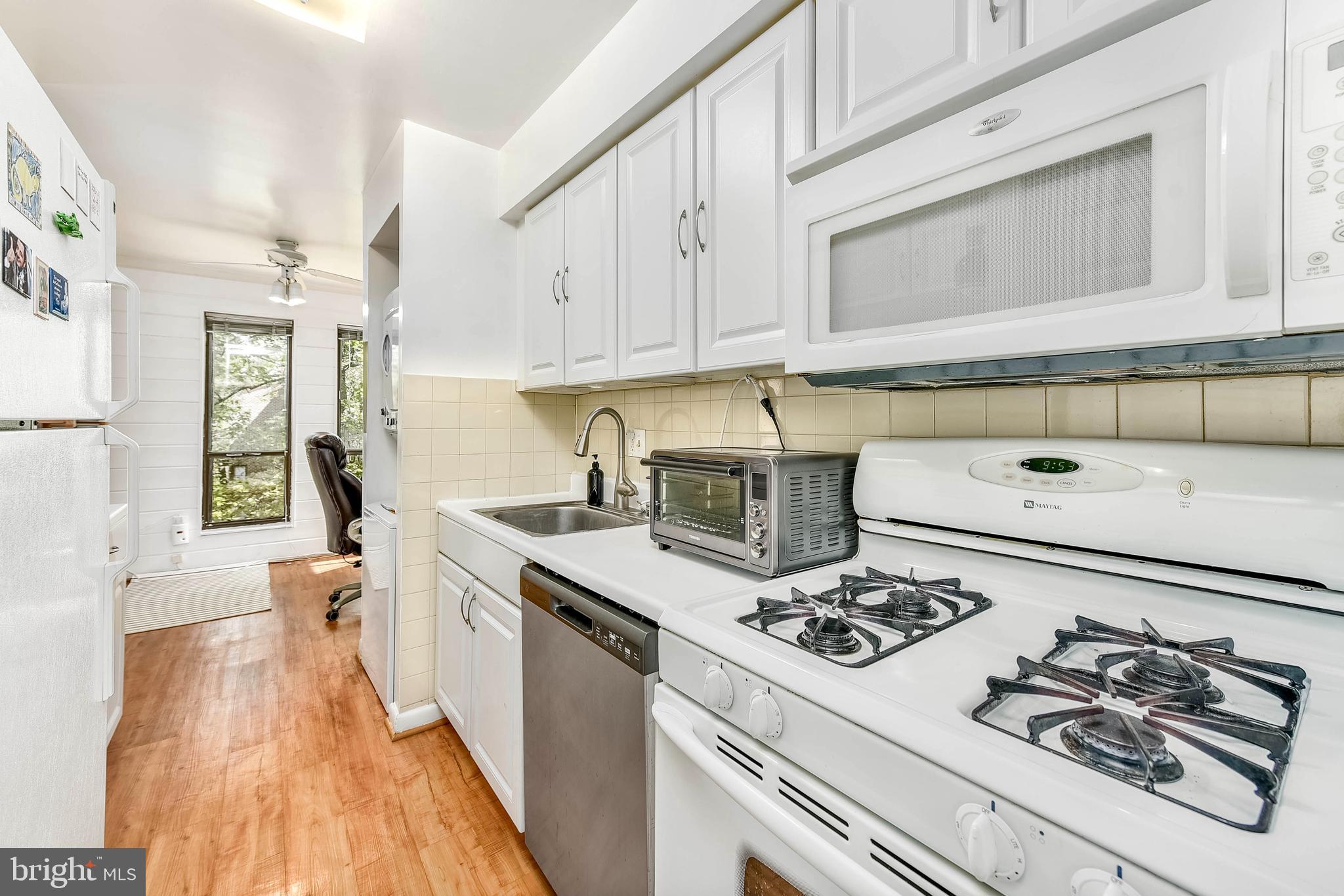11256 Chestnut Grove Sq #243
