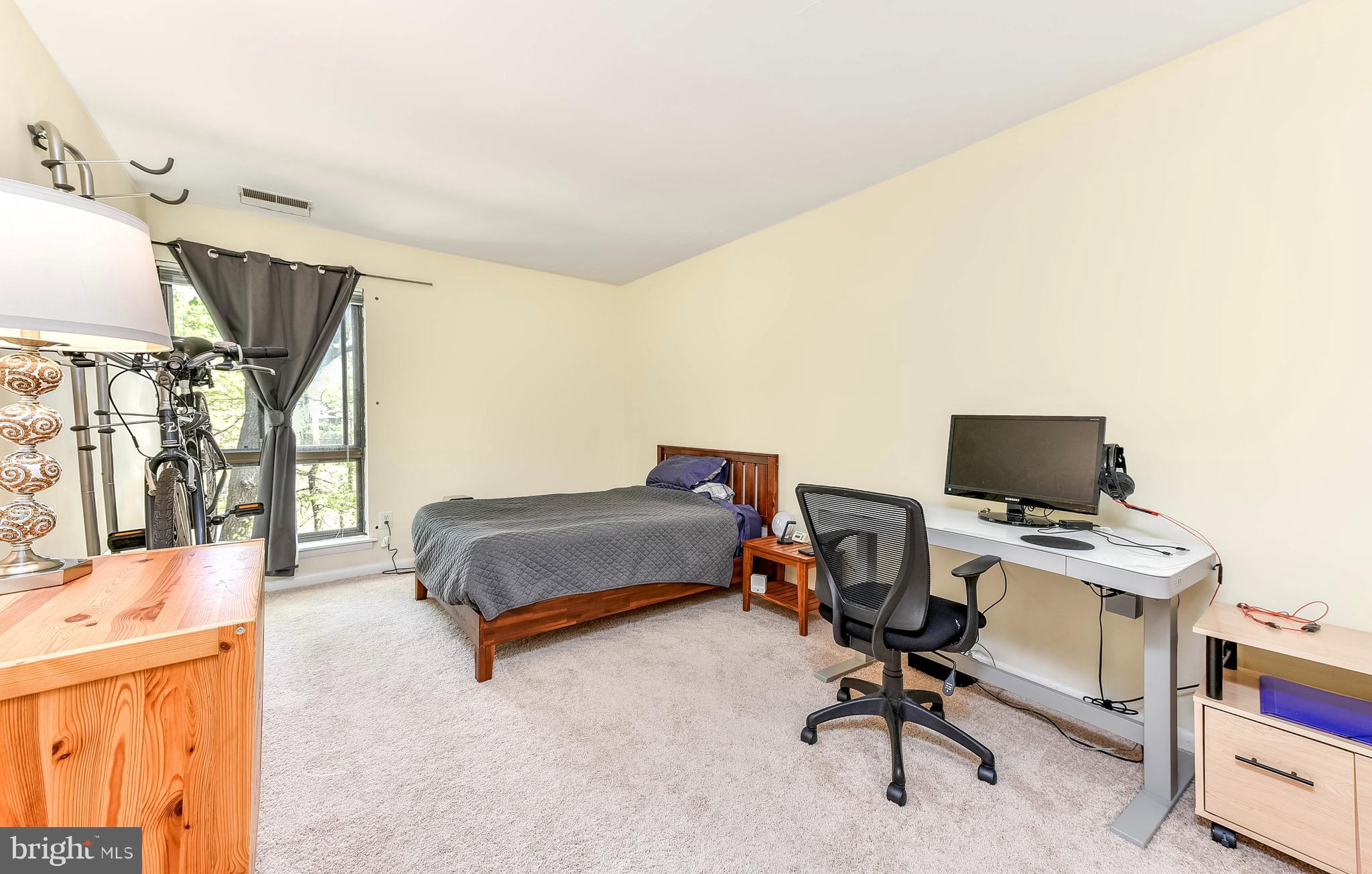 11256 Chestnut Grove Sq #243