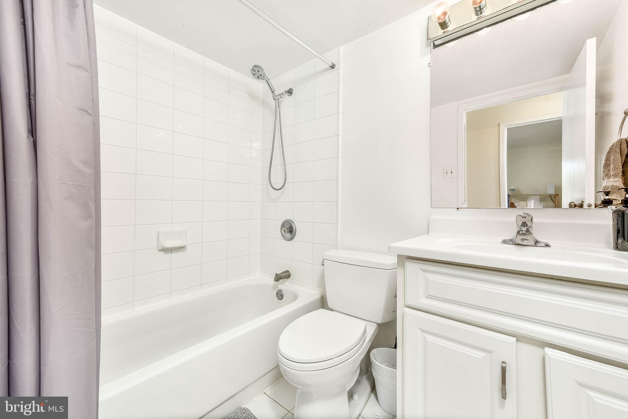 11256 Chestnut Grove Sq #243