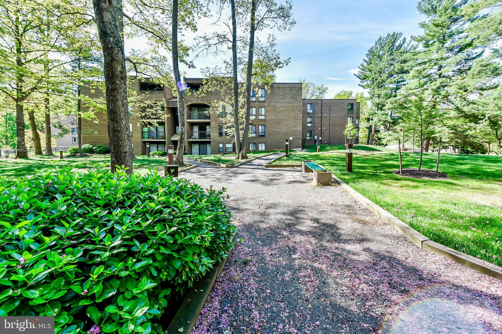 11256 Chestnut Grove Sq #243