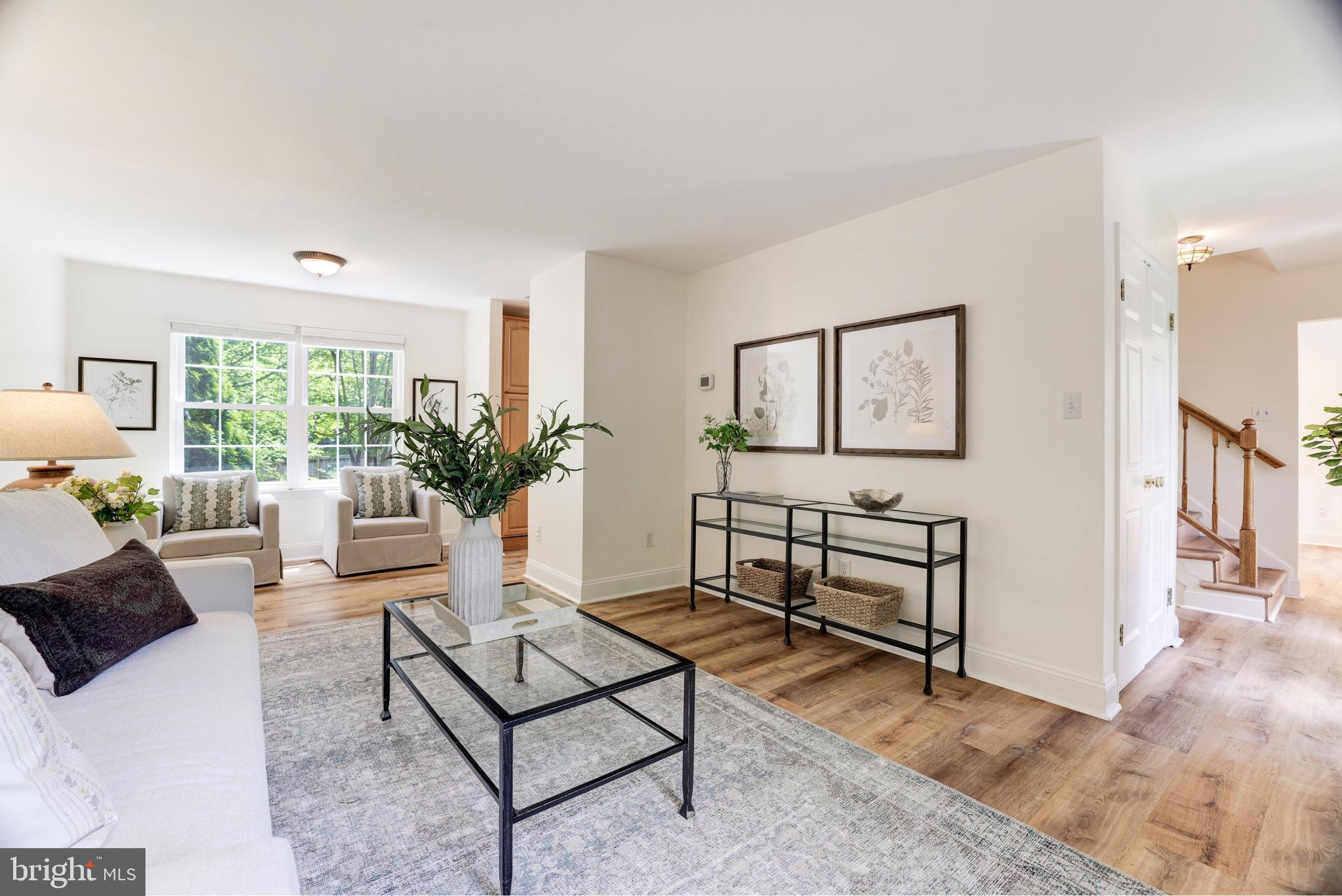 1404 Kingsvale Cir