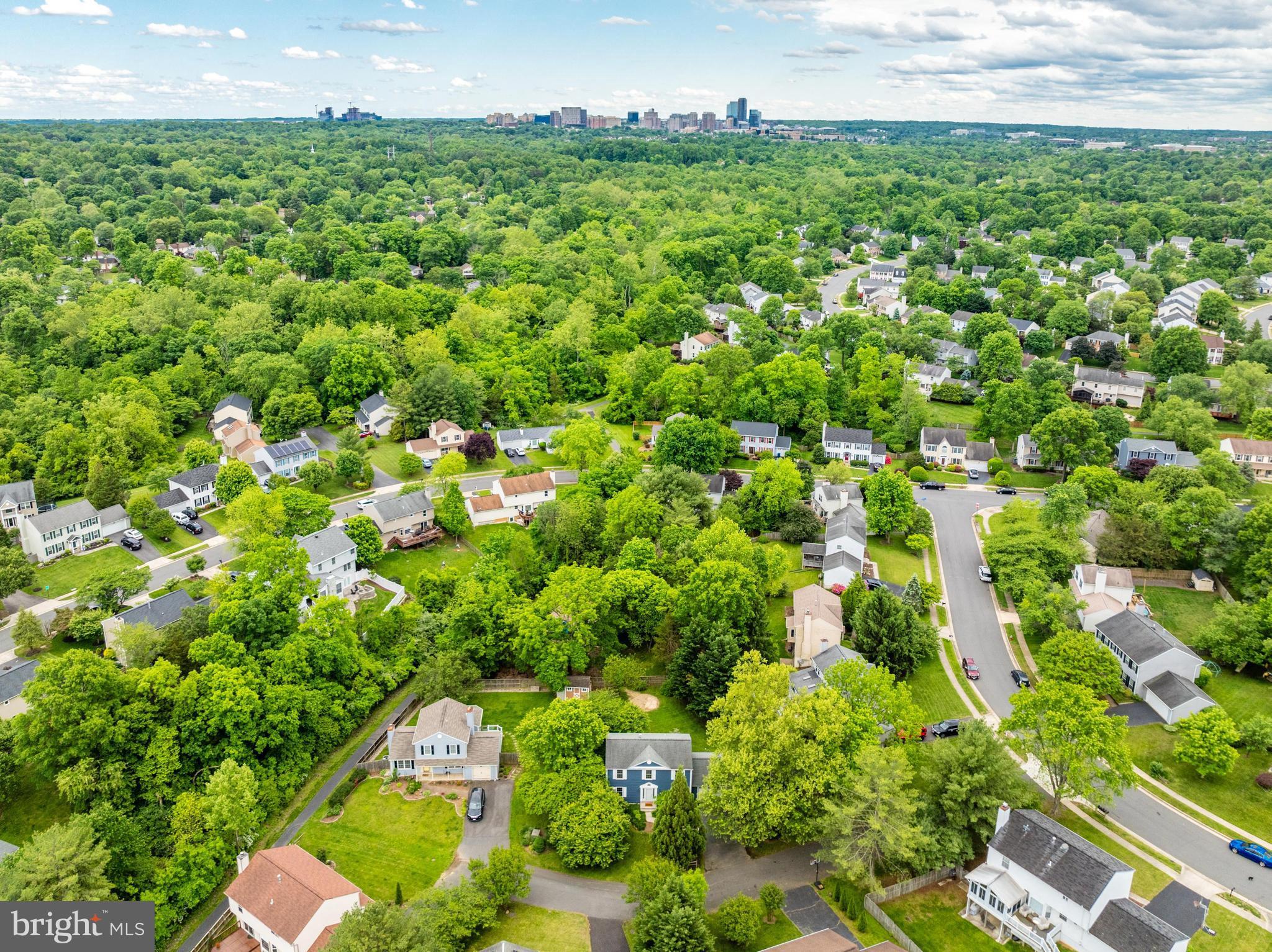 1404 Kingsvale Cir