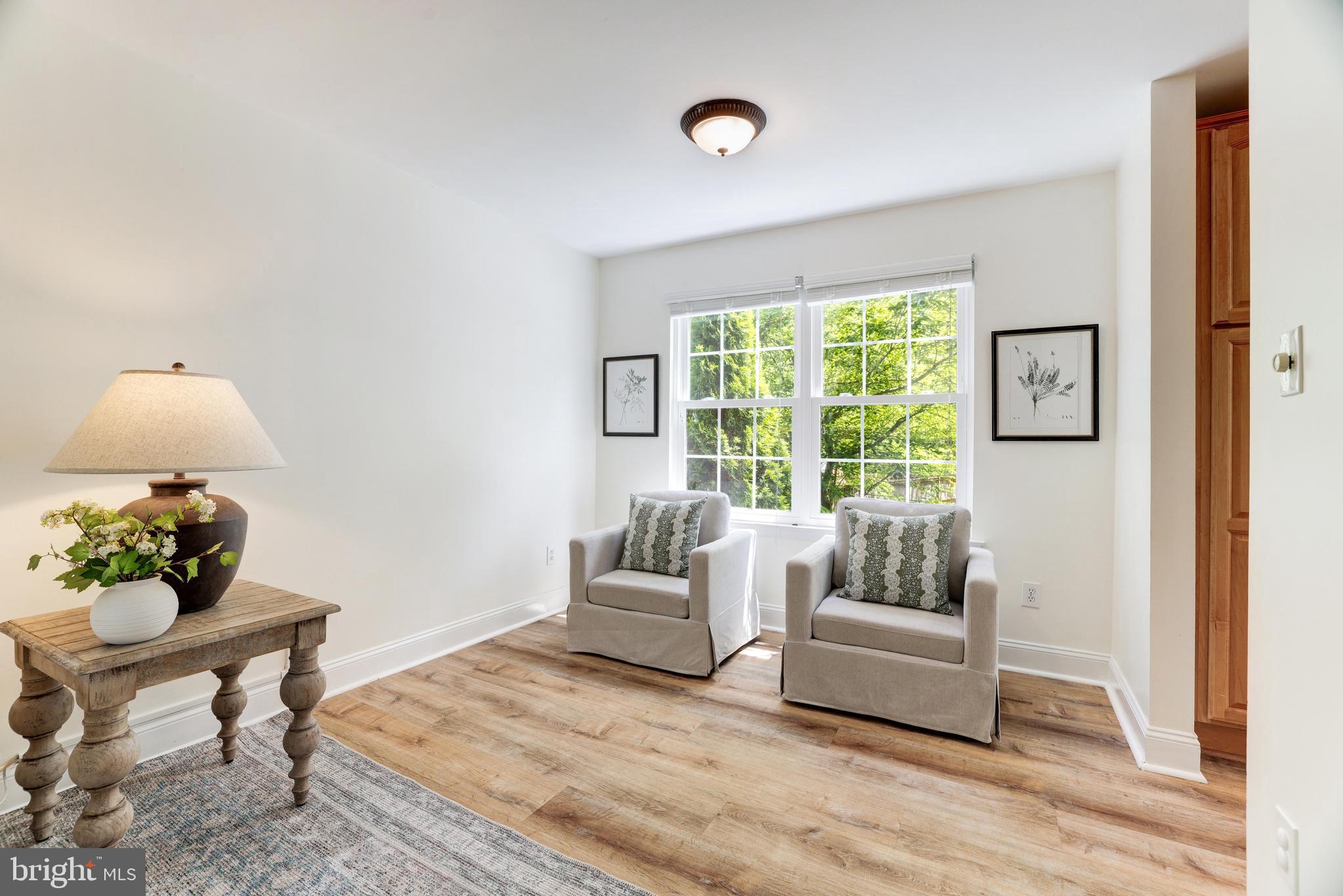 1404 Kingsvale Cir