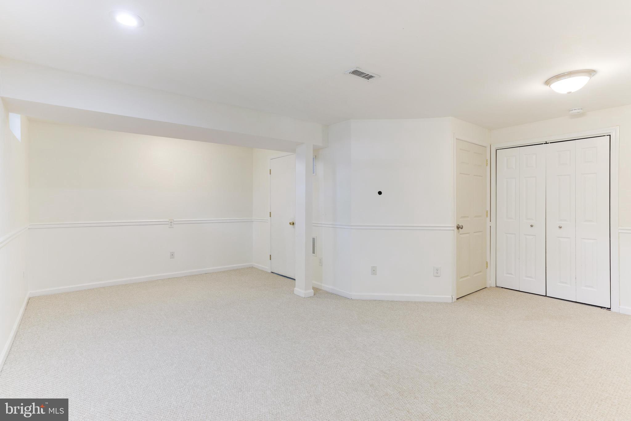1404 Kingsvale Cir