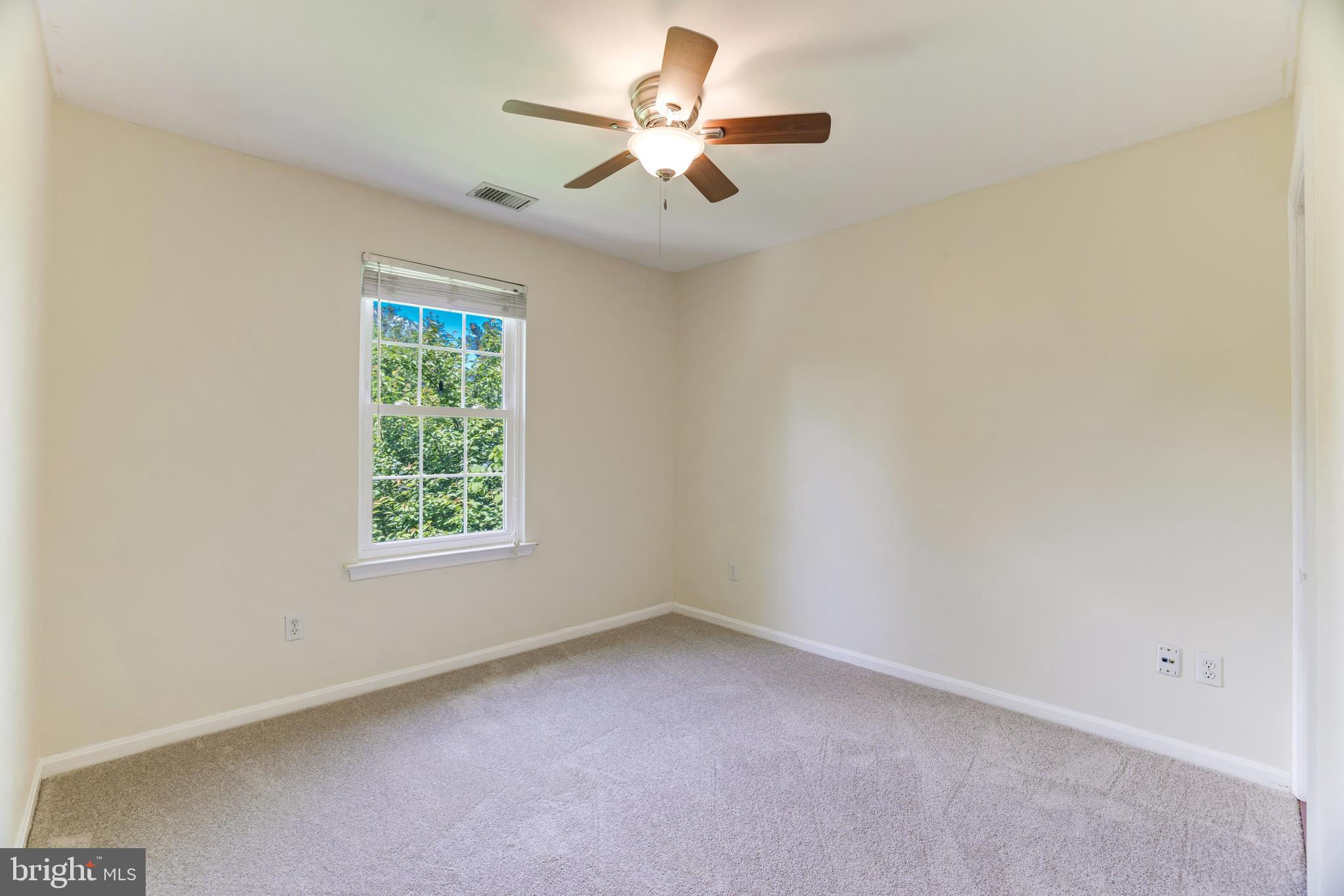 1404 Kingsvale Cir