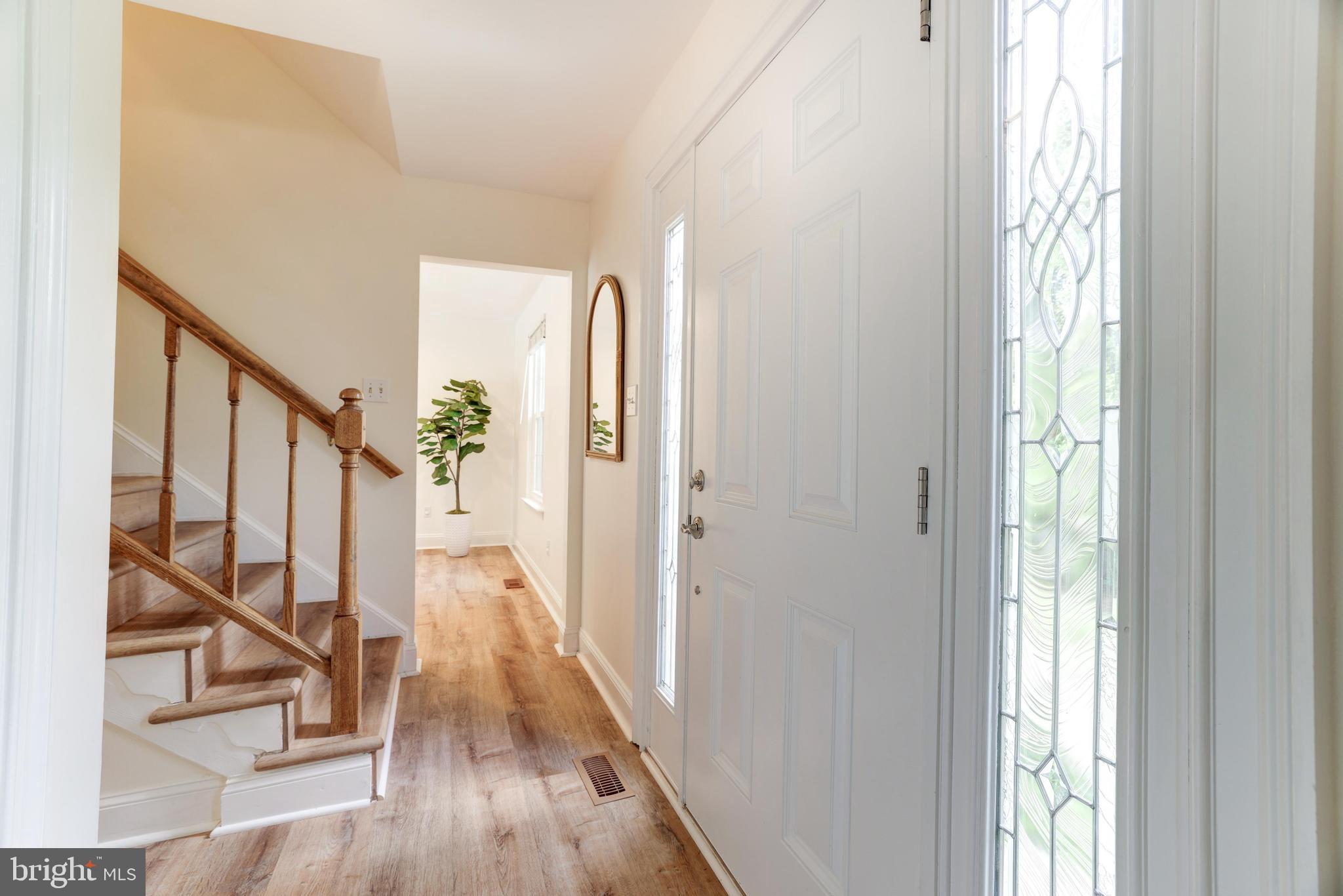 1404 Kingsvale Cir