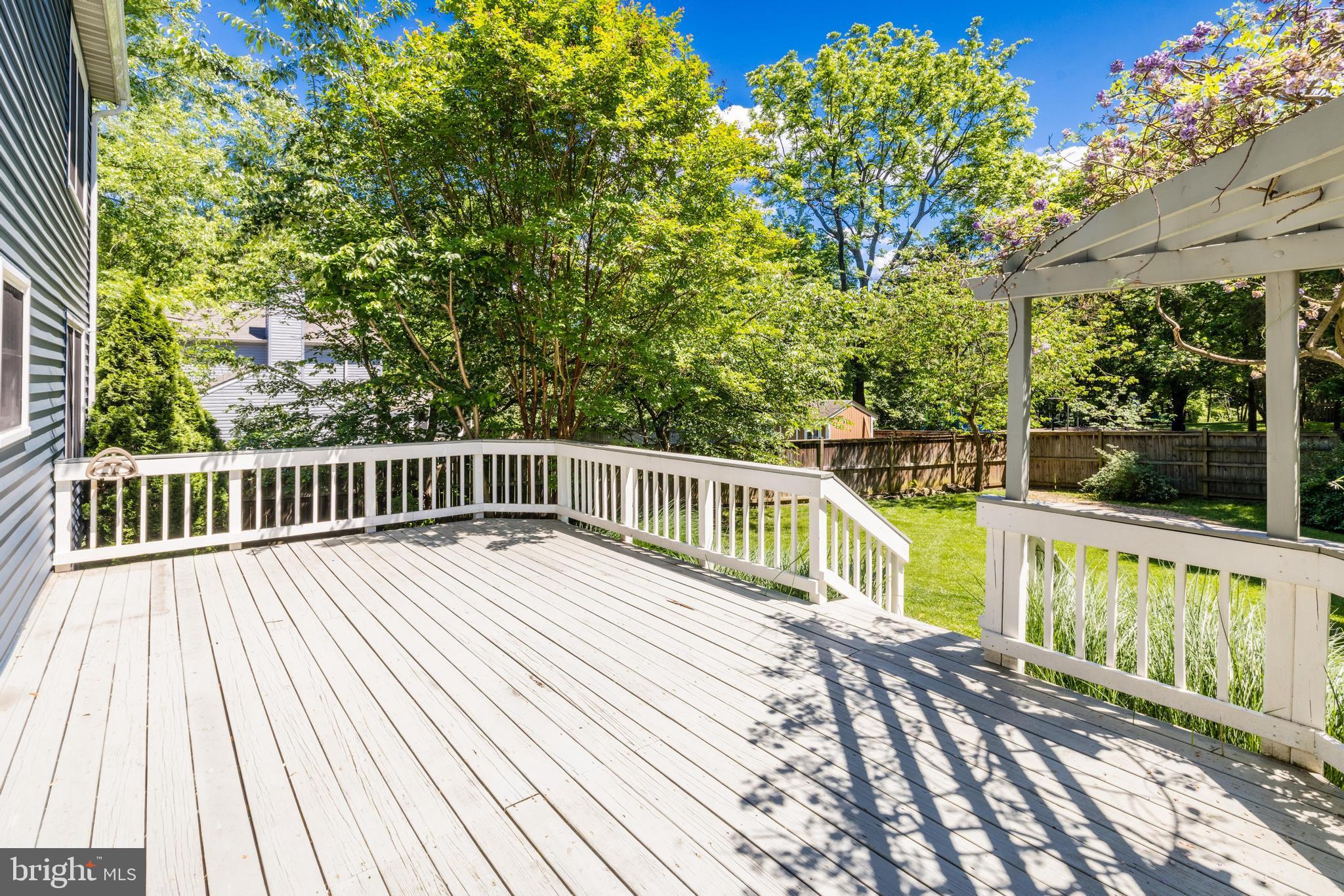 1404 Kingsvale Cir