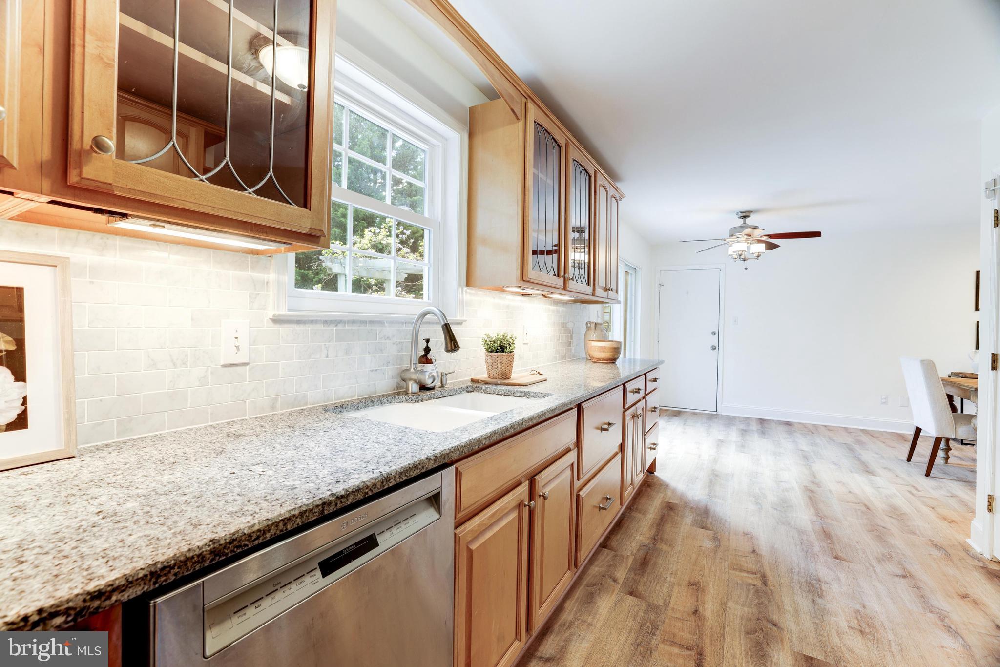 1404 Kingsvale Cir