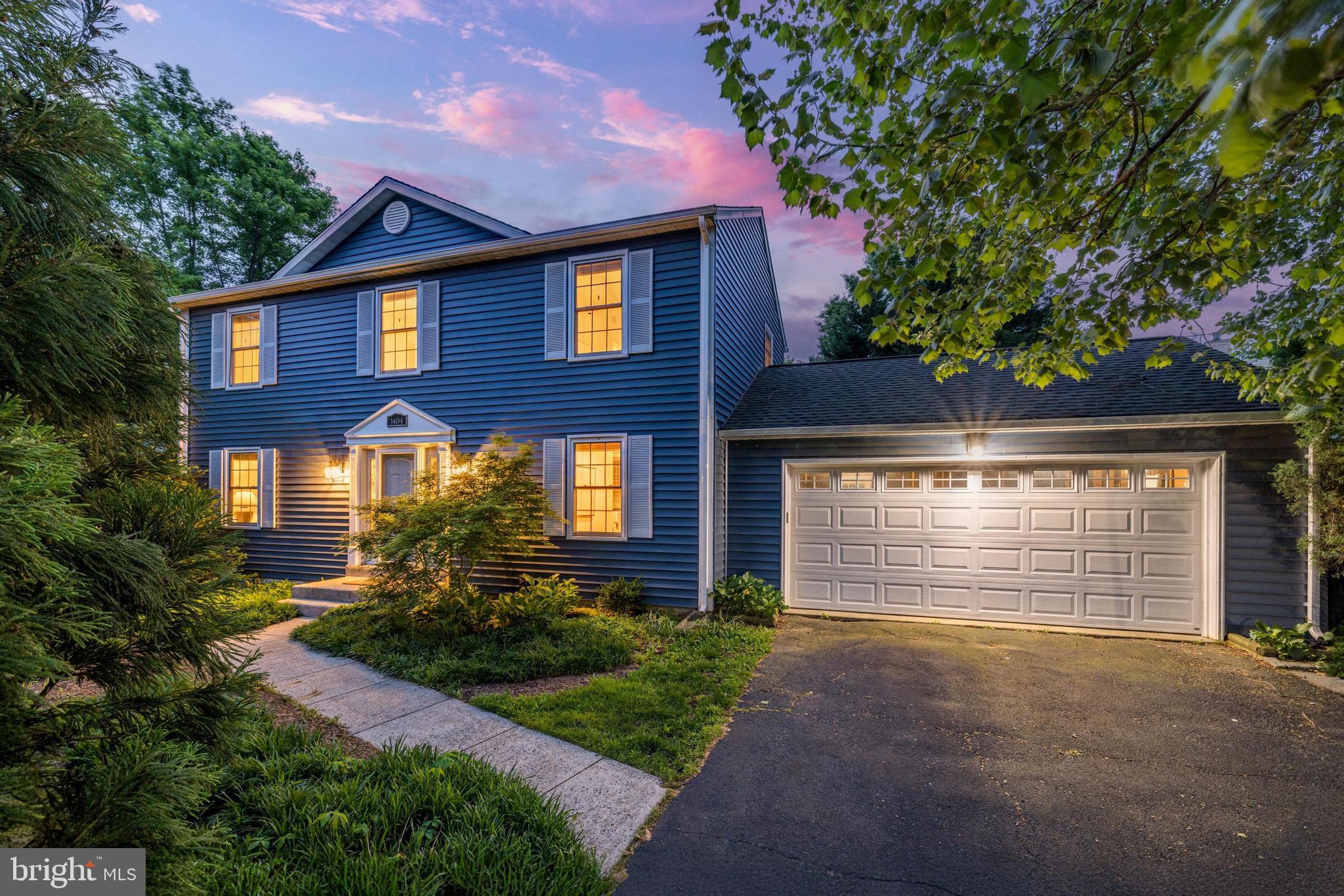 1404 Kingsvale Cir