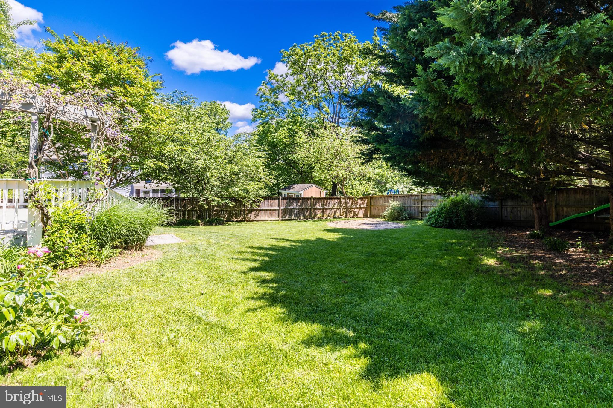 1404 Kingsvale Cir