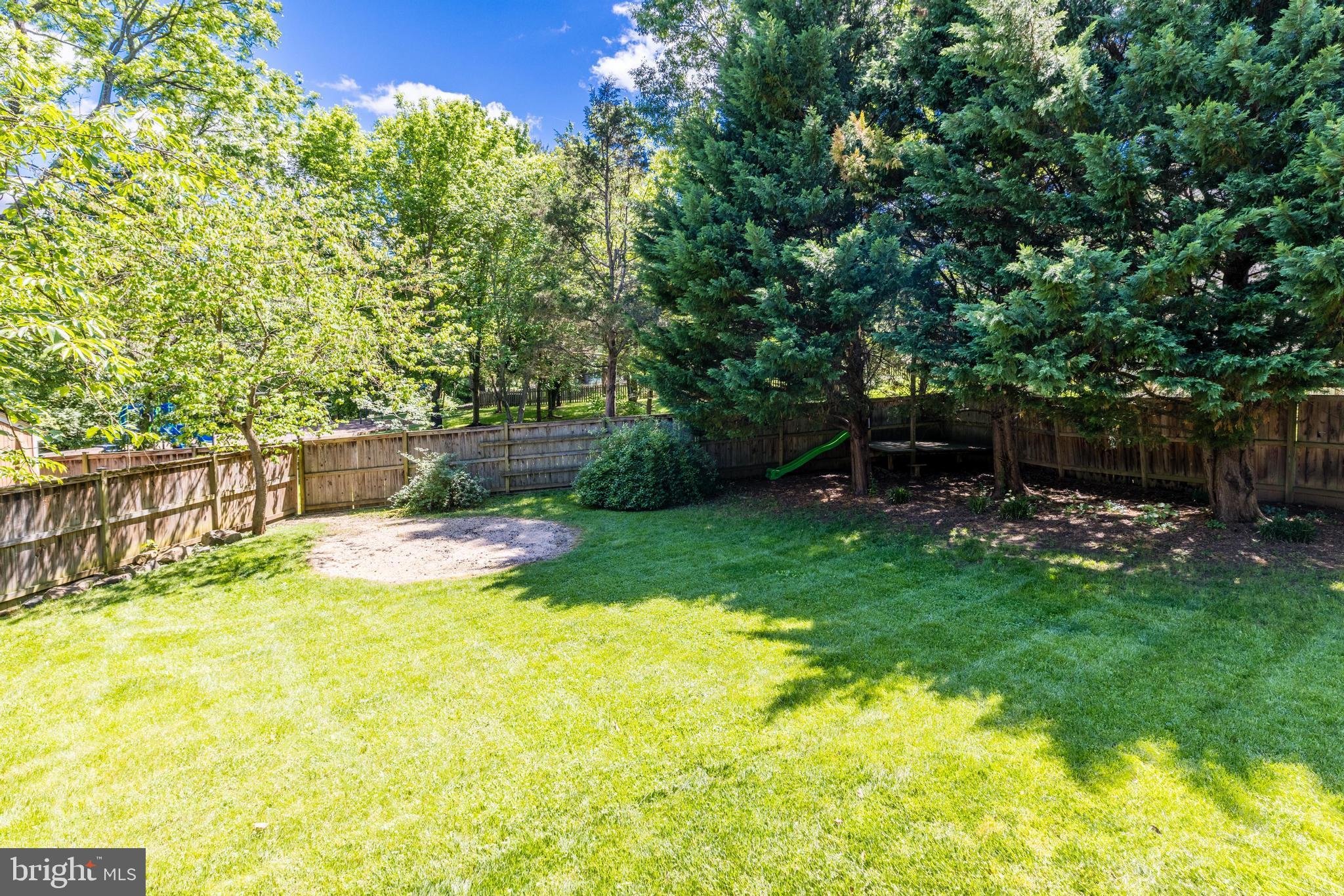 1404 Kingsvale Cir