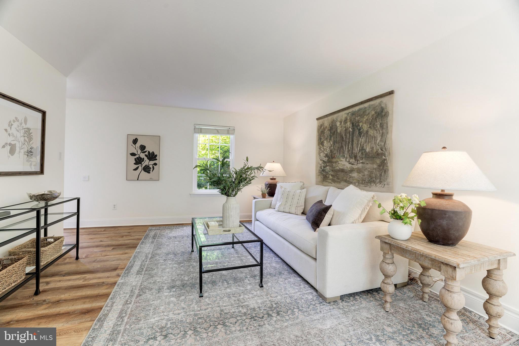 1404 Kingsvale Cir