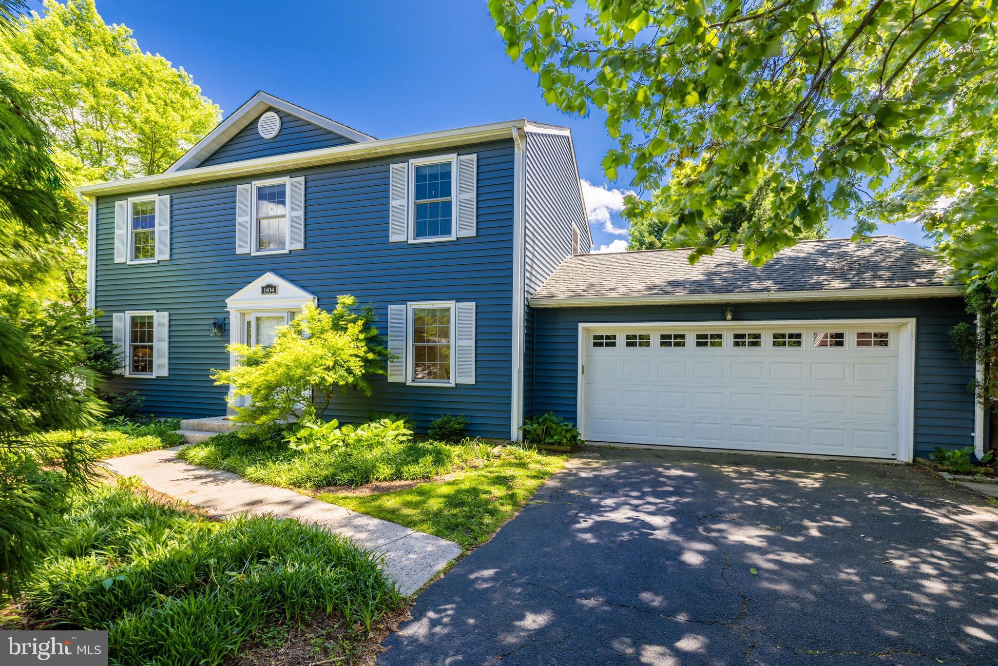 1404 Kingsvale Cir