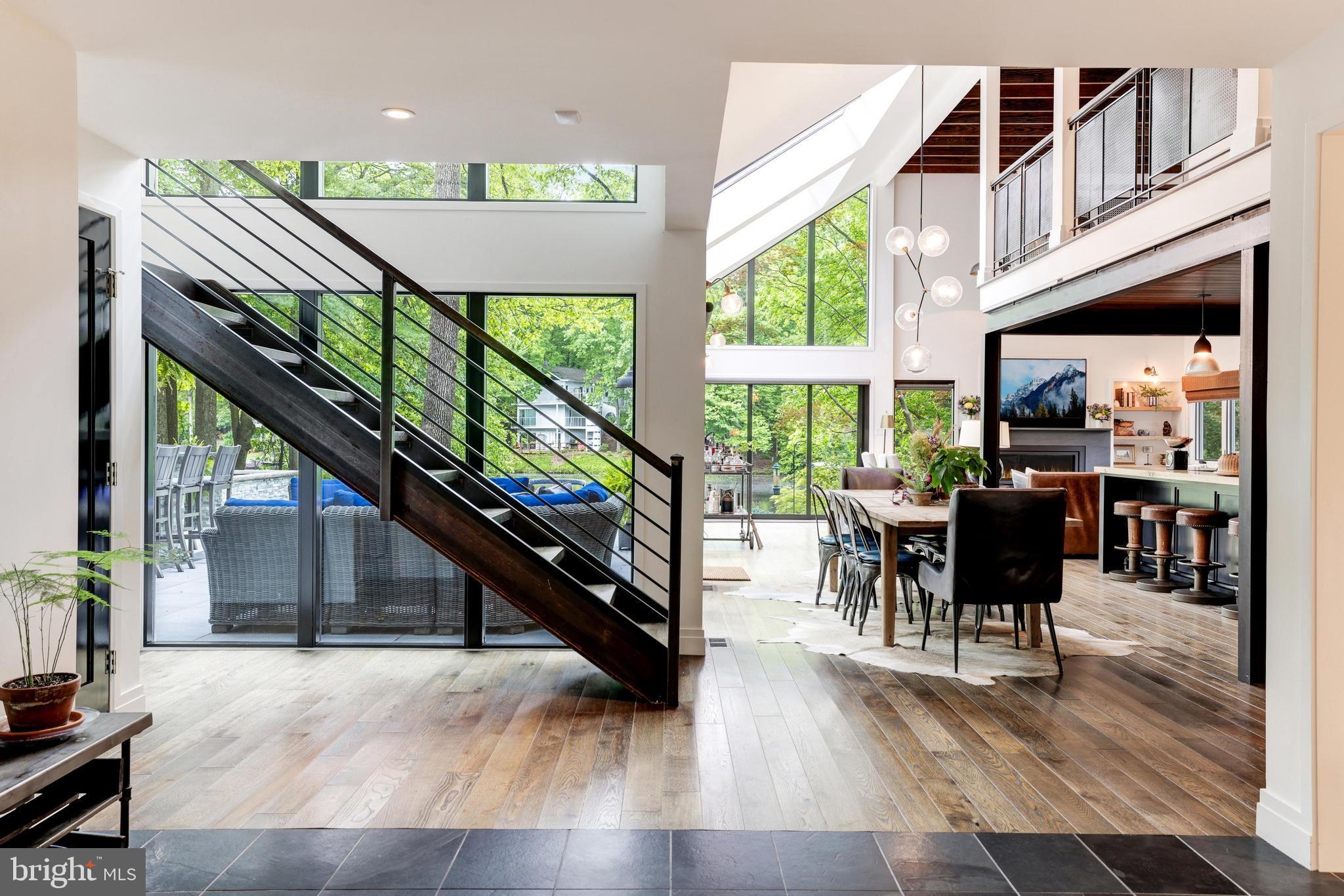 1926 Upper Lake Dr