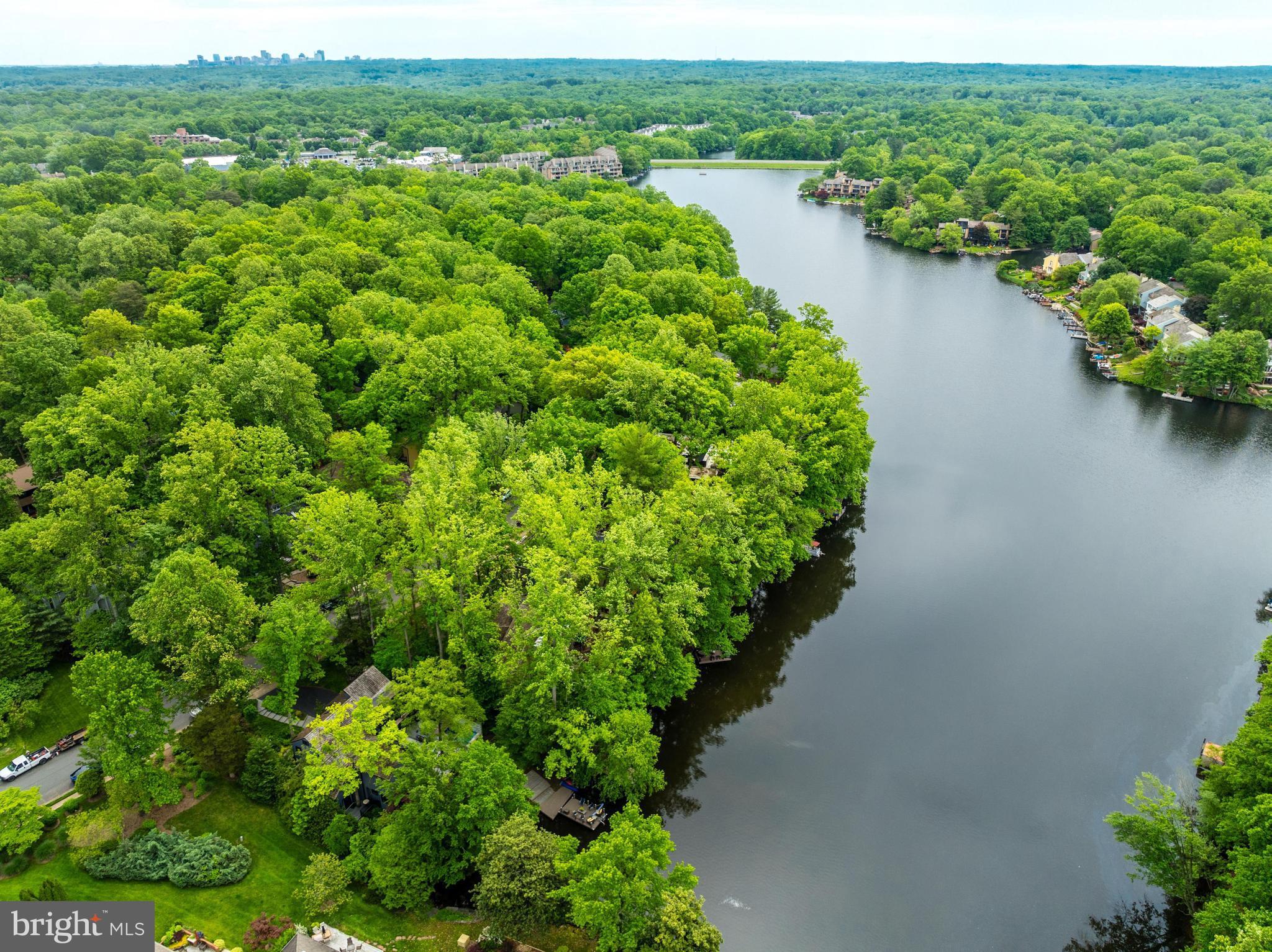 1926 Upper Lake Dr