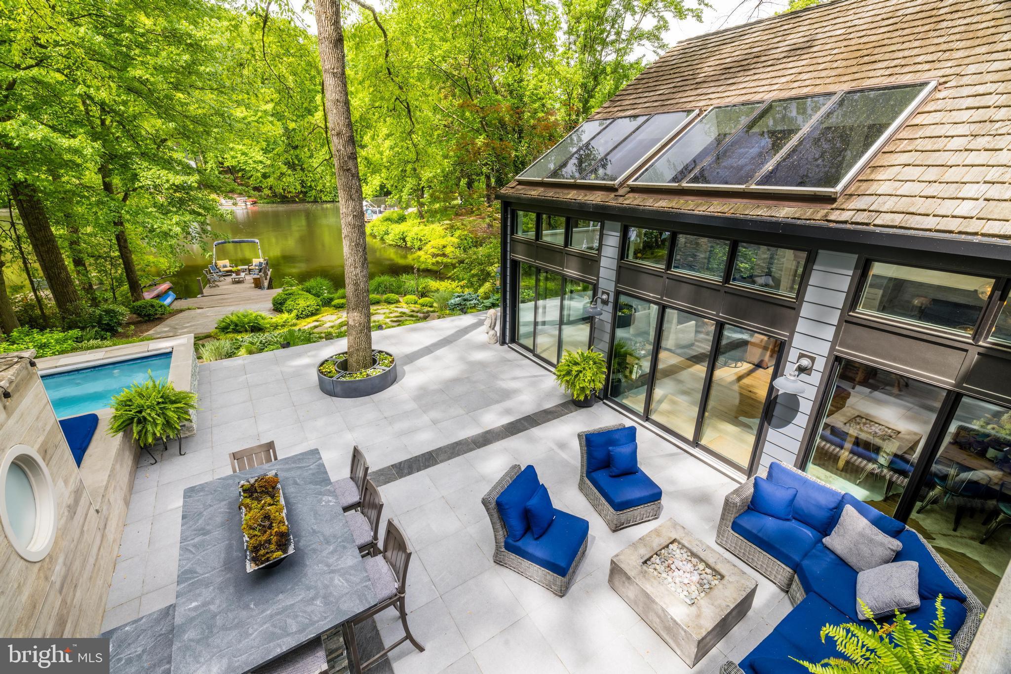 1926 Upper Lake Dr