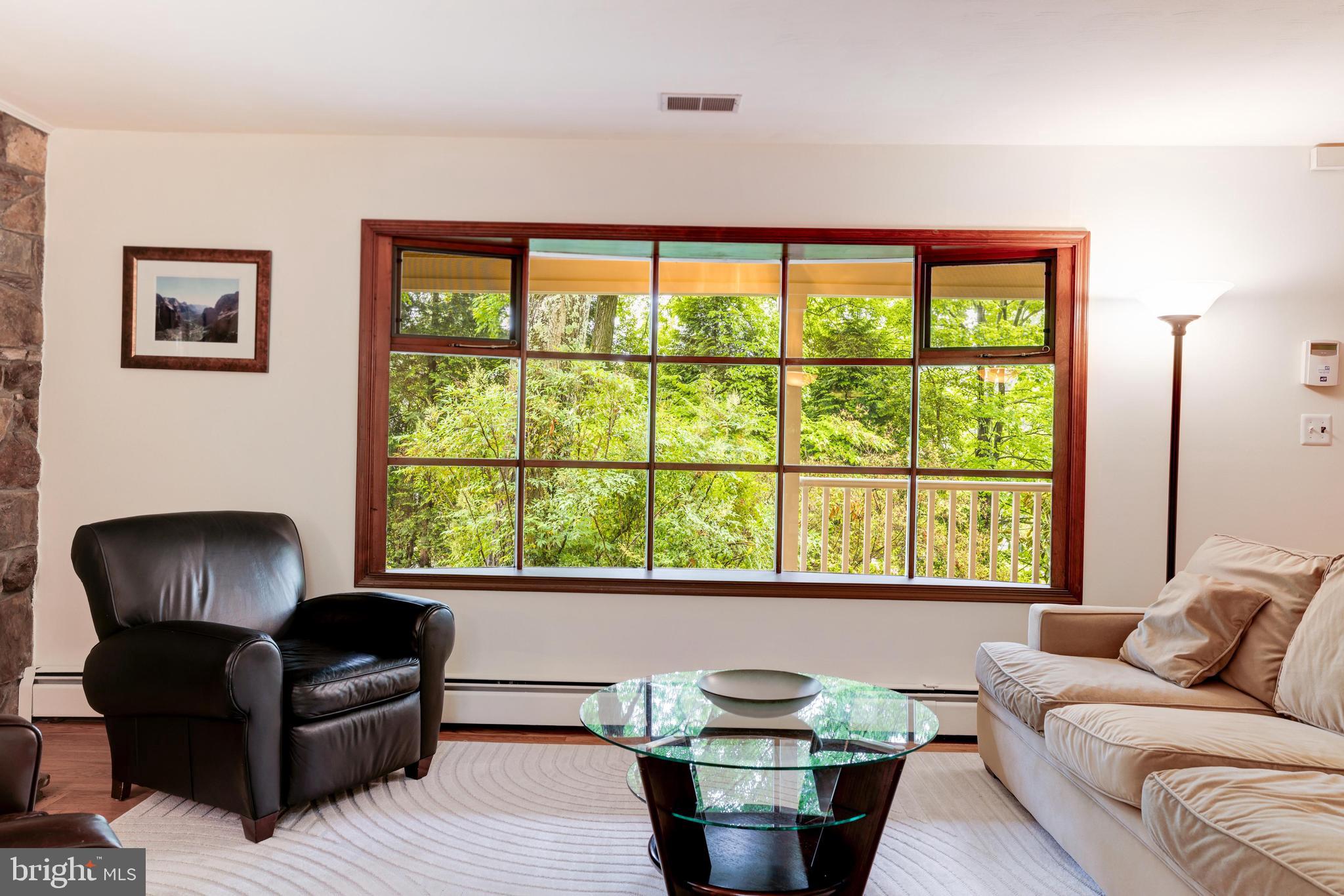 922 Constellation Dr