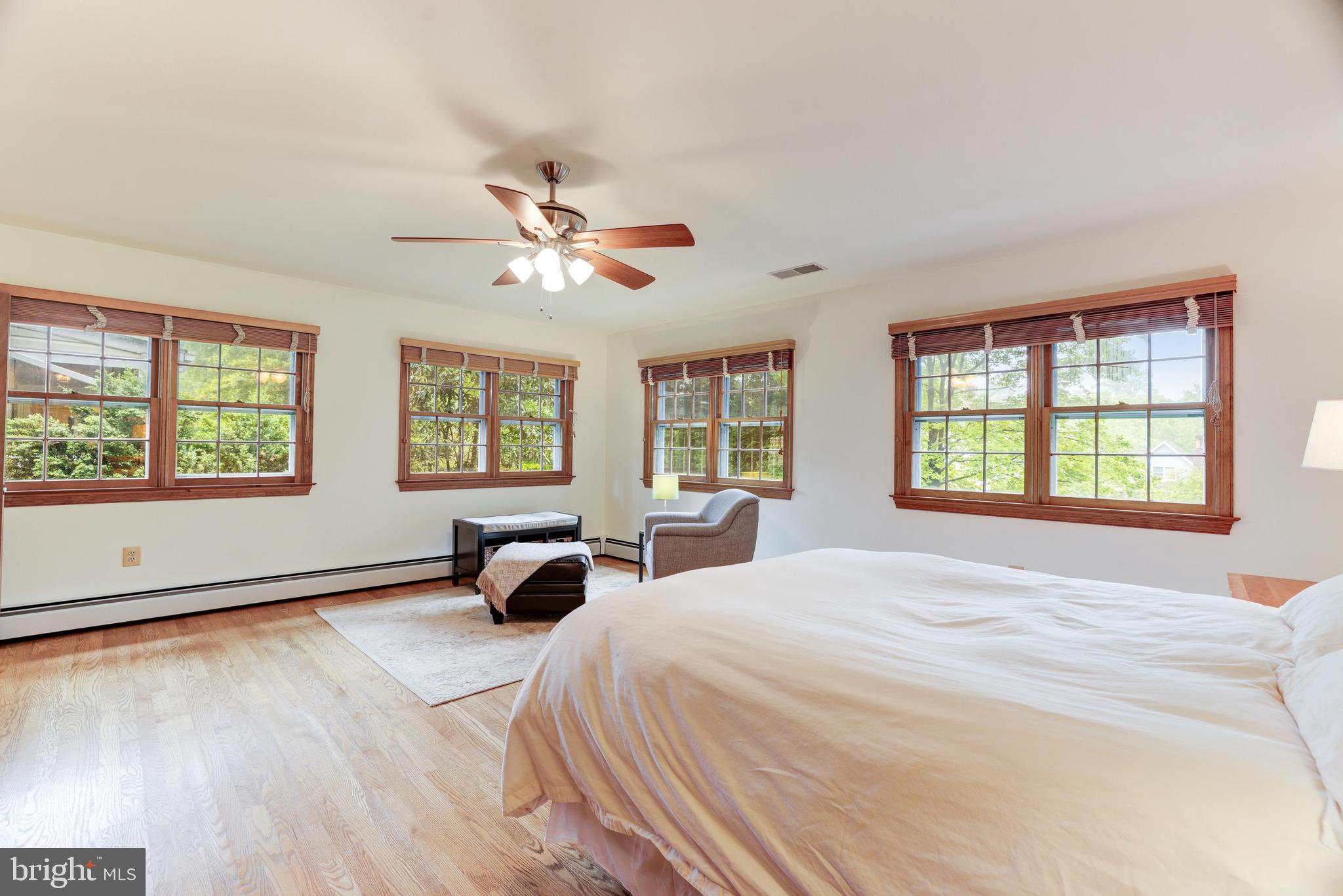 922 Constellation Dr