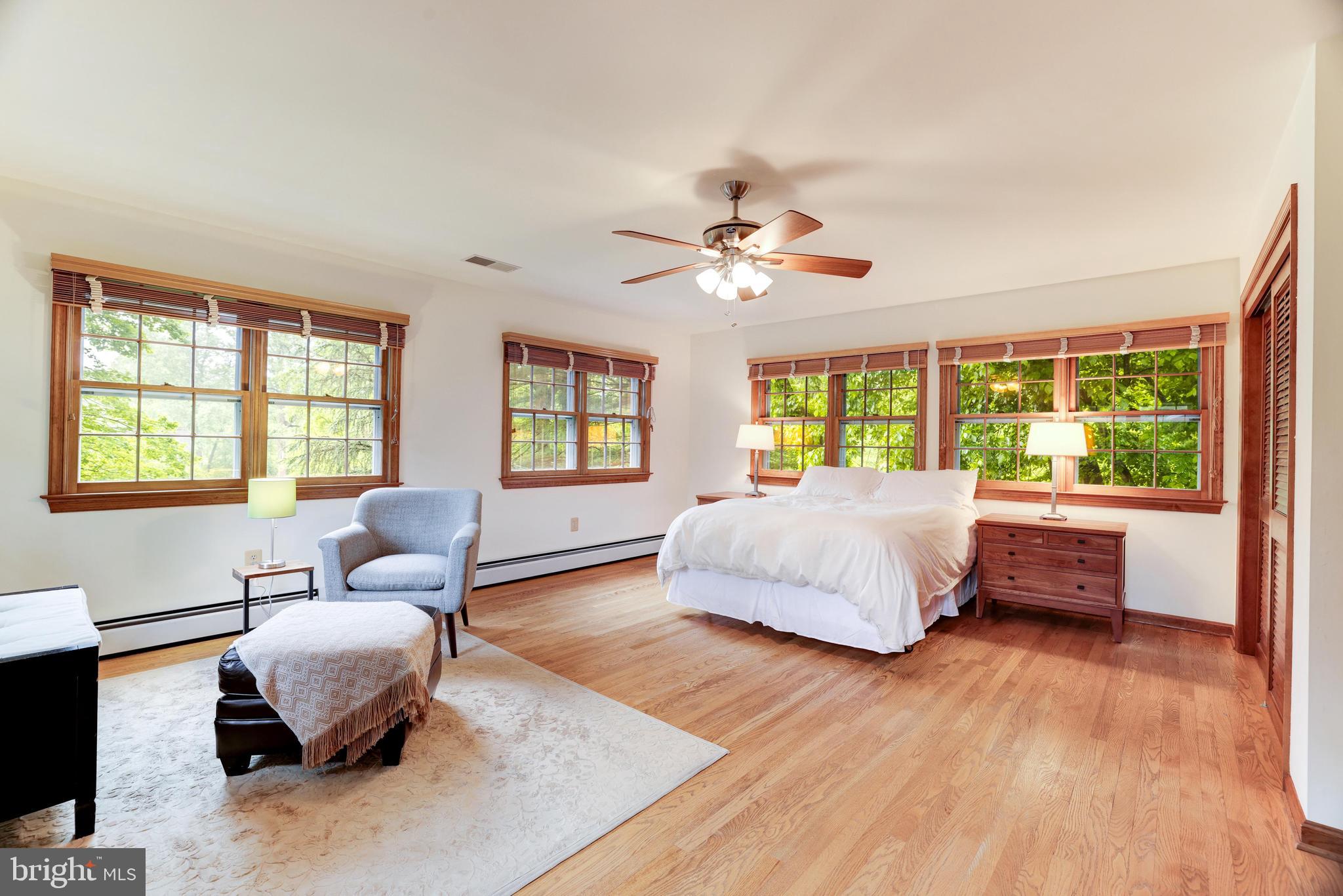 922 Constellation Dr