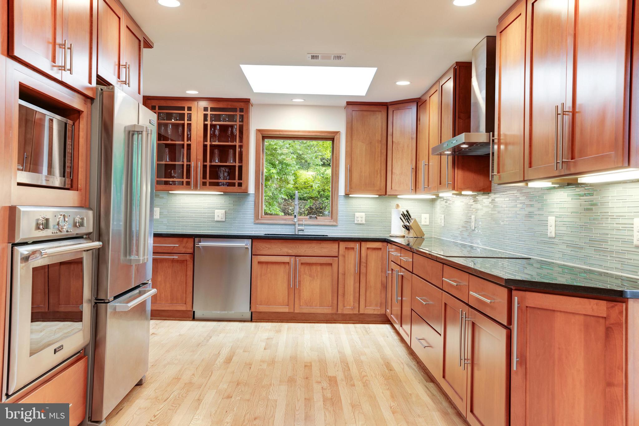 922 Constellation Dr