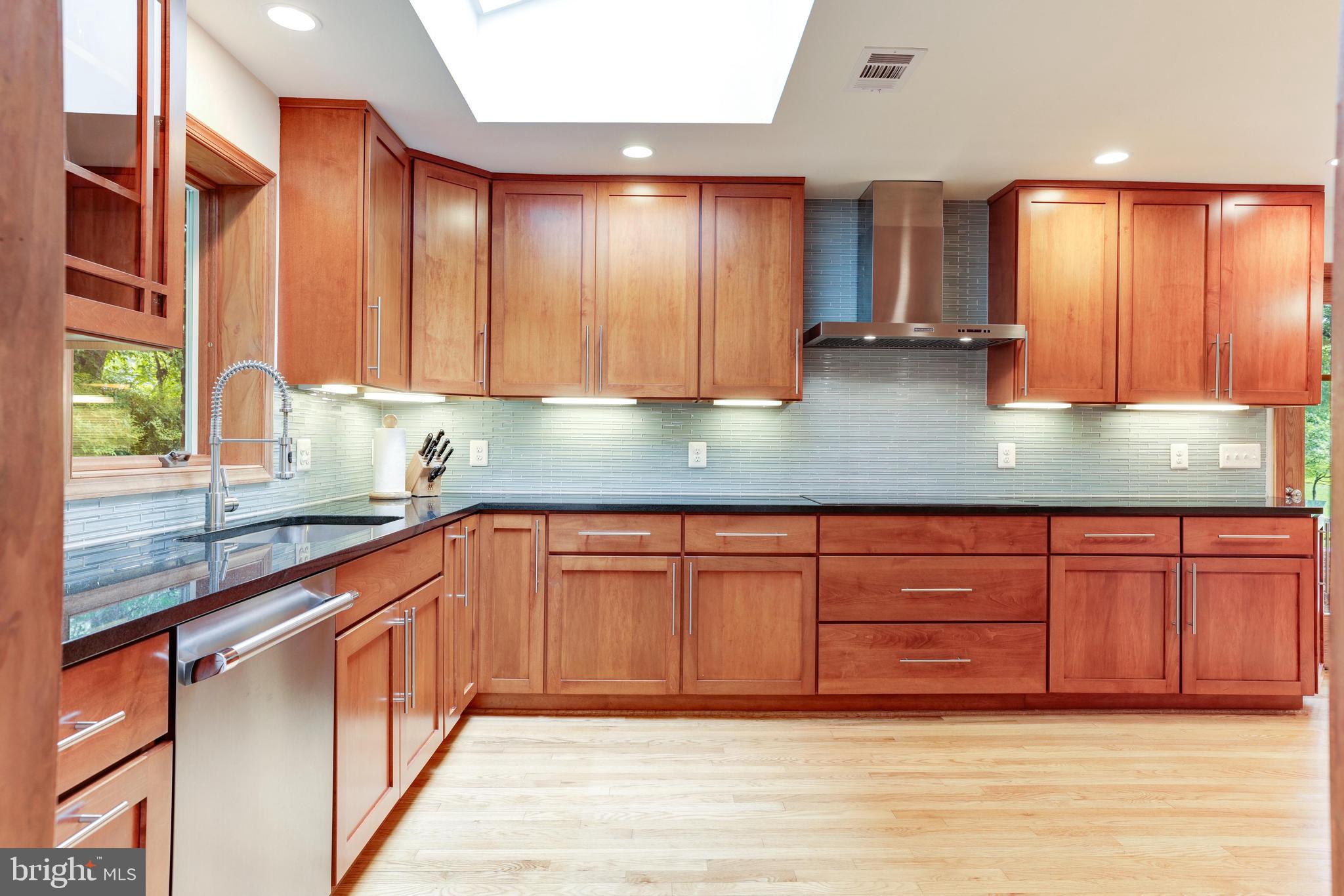 922 Constellation Dr