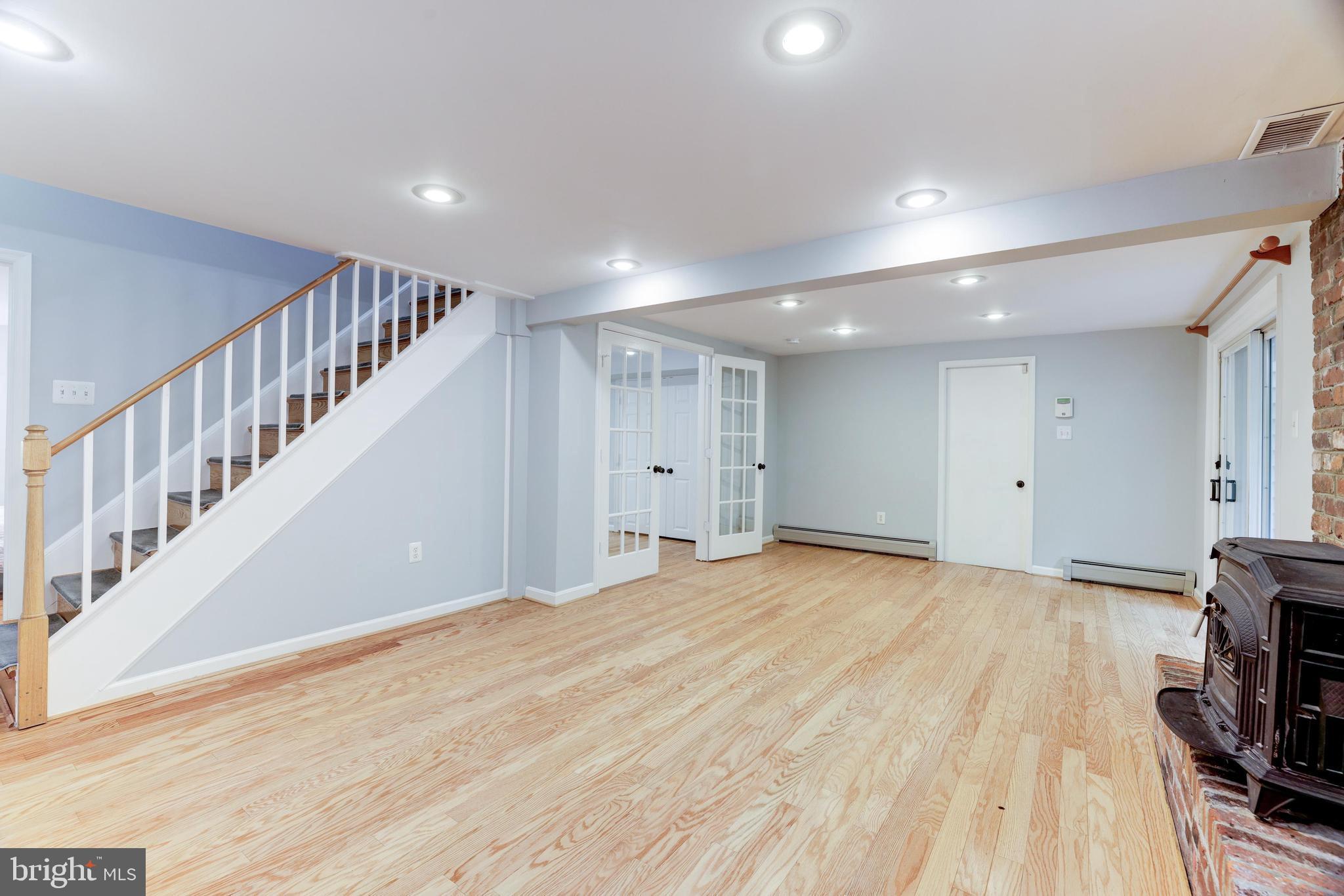 922 Constellation Dr