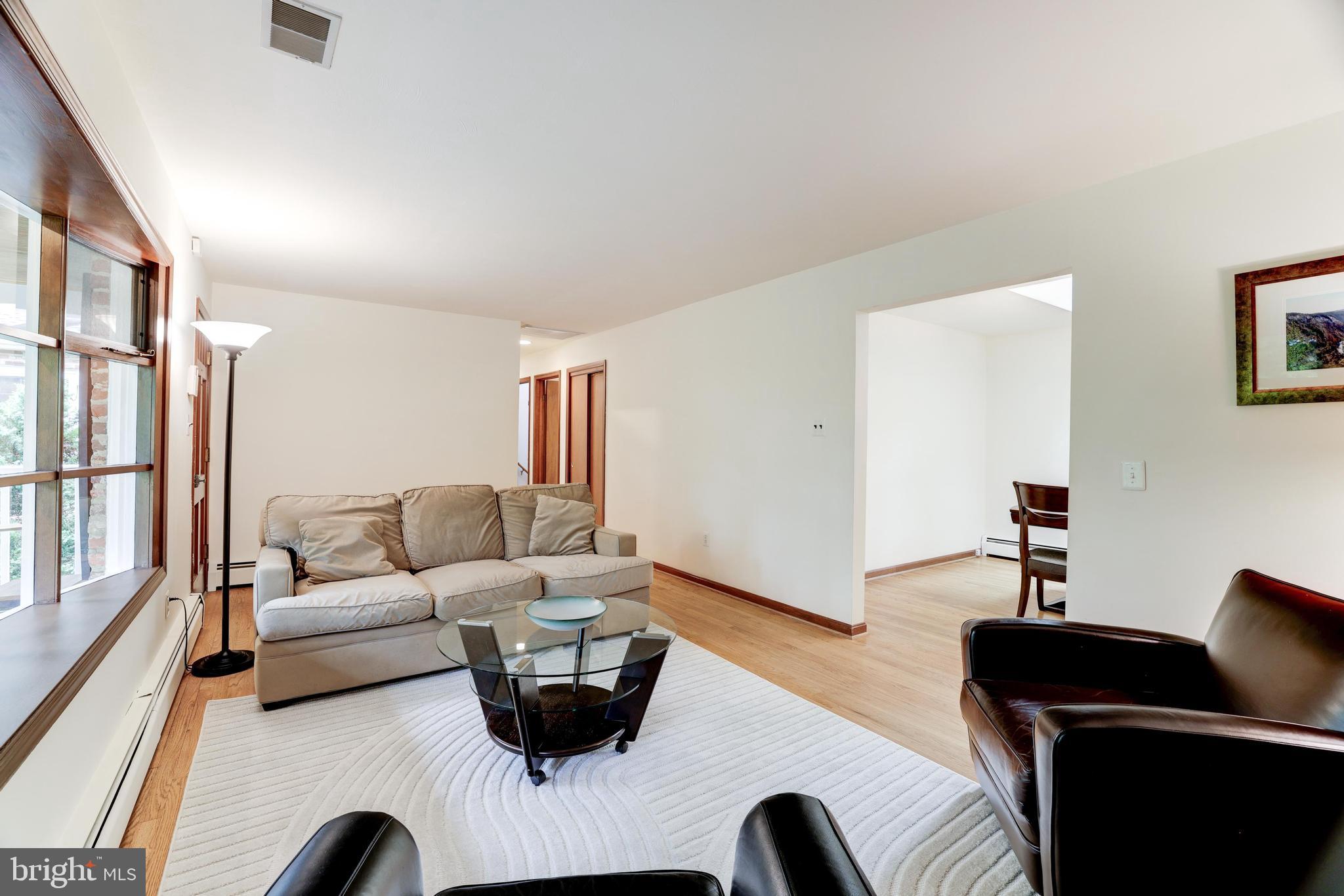 922 Constellation Dr