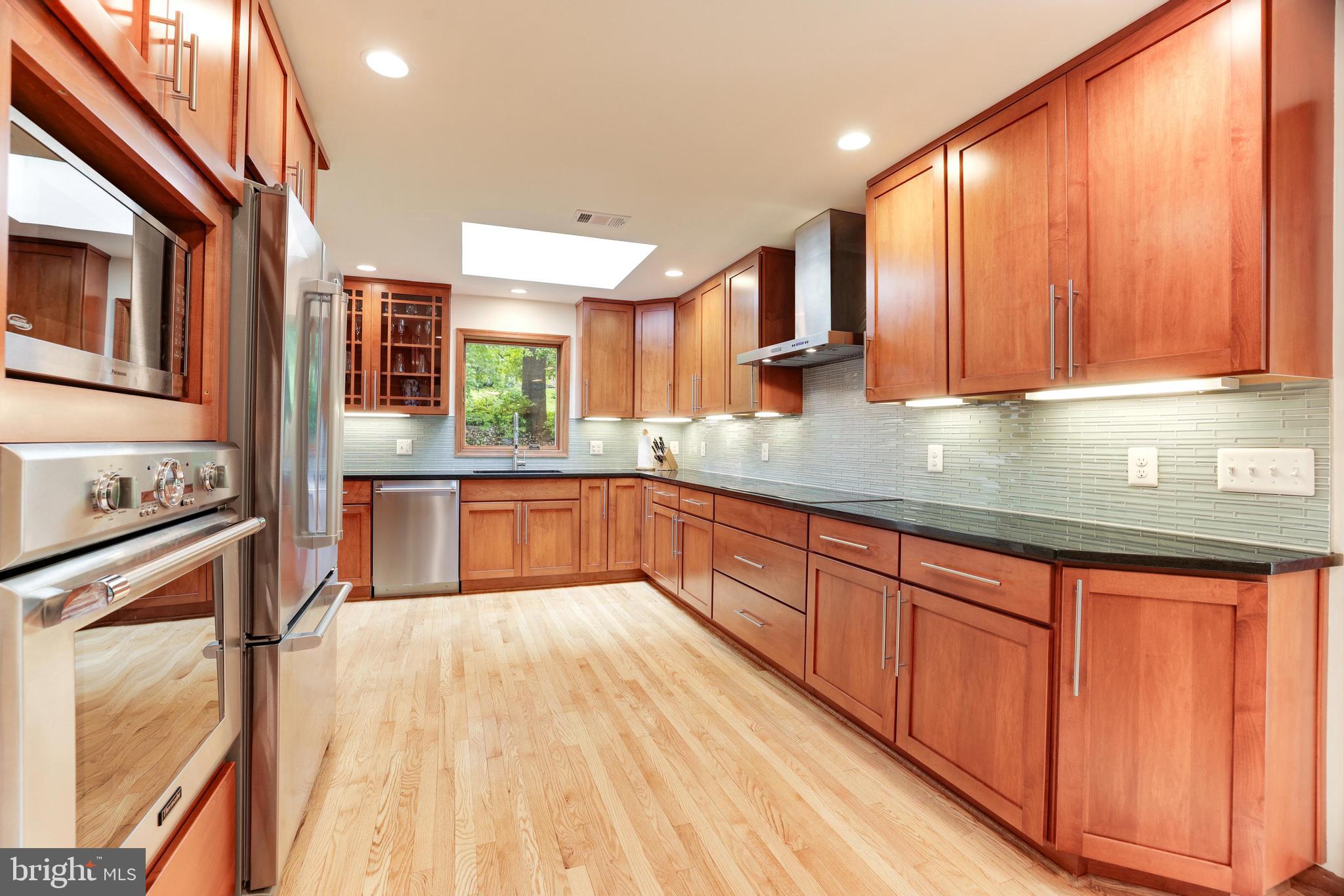 922 Constellation Dr