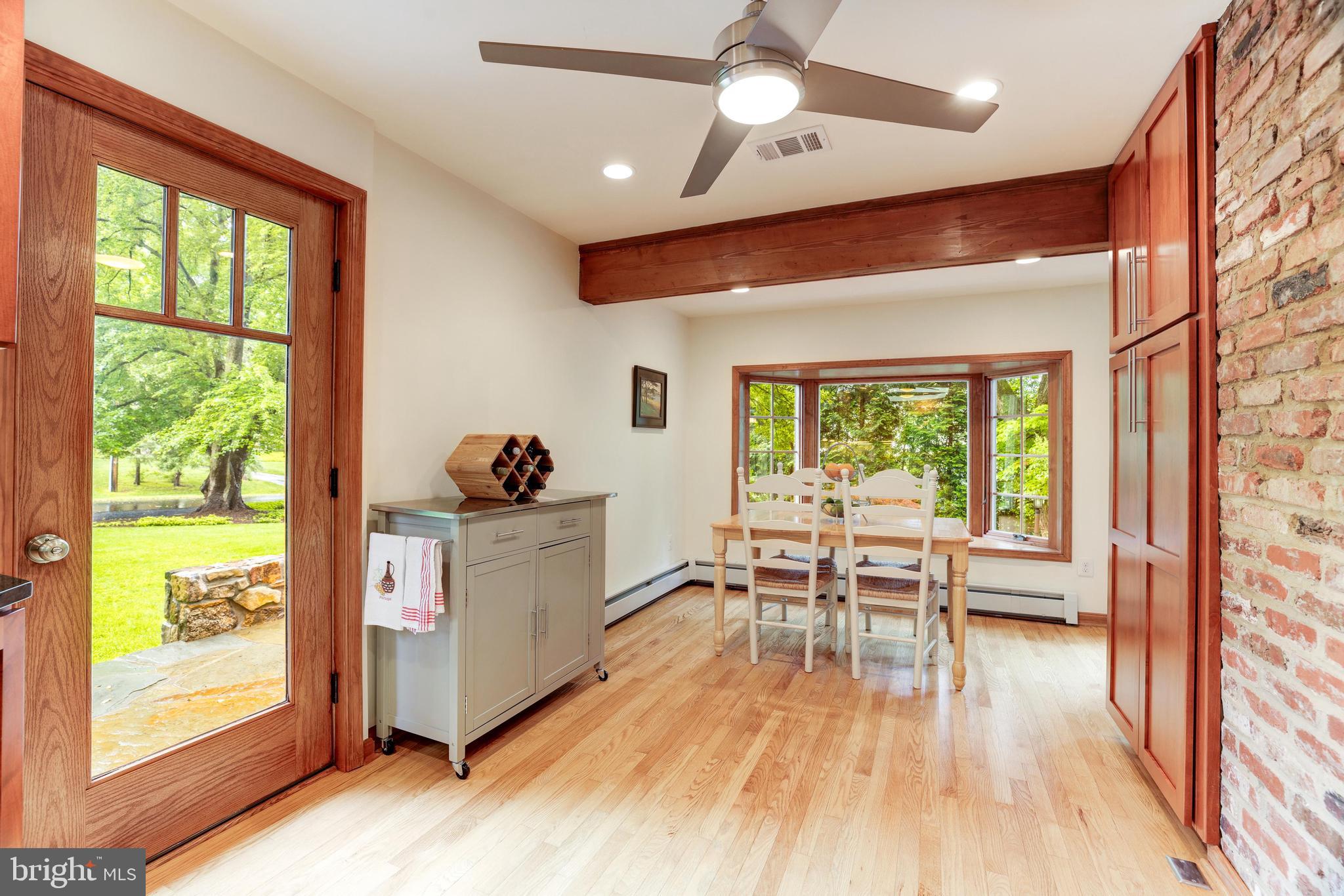 922 Constellation Dr