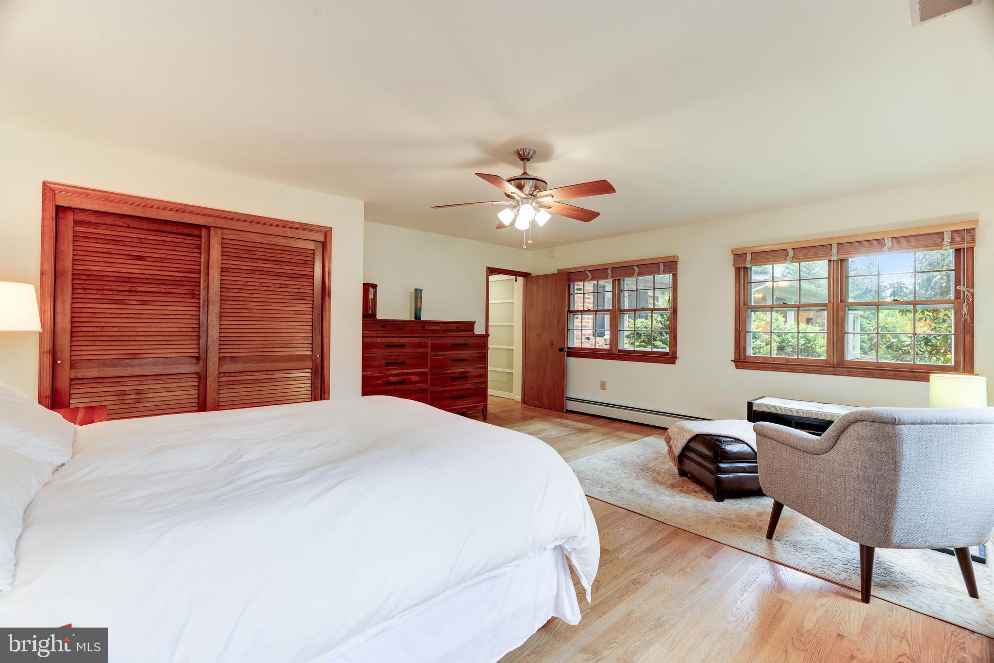 922 Constellation Dr