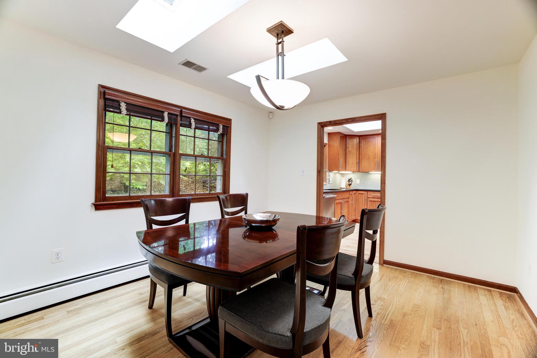 922 Constellation Dr