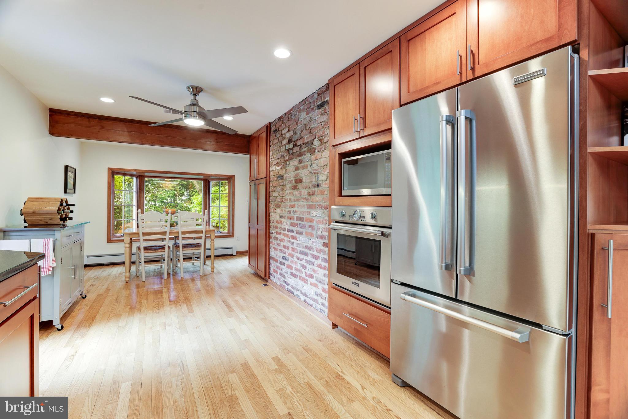 922 Constellation Dr