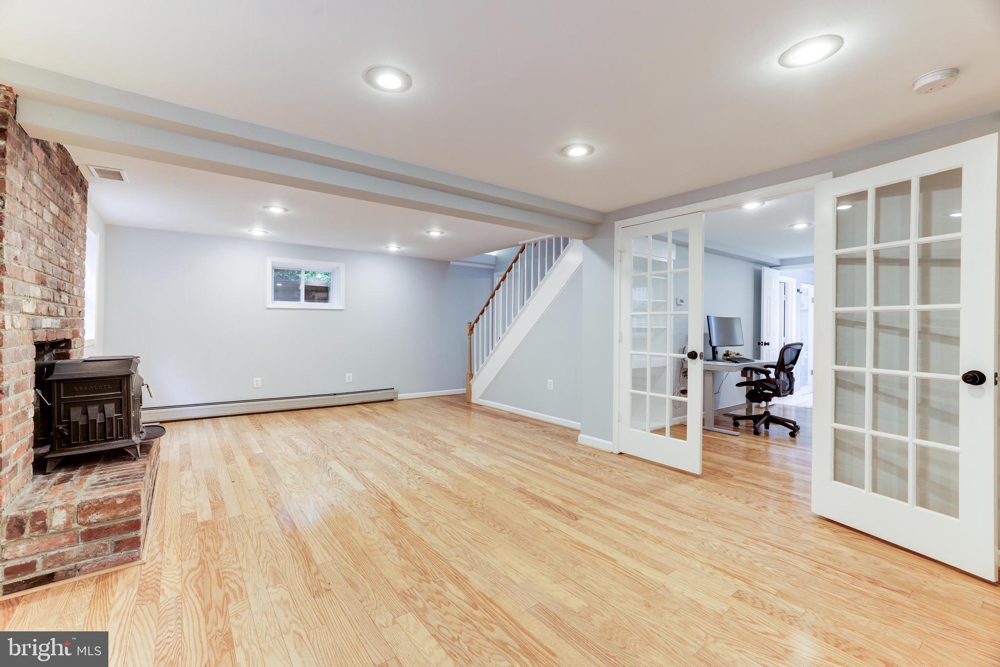 922 Constellation Dr