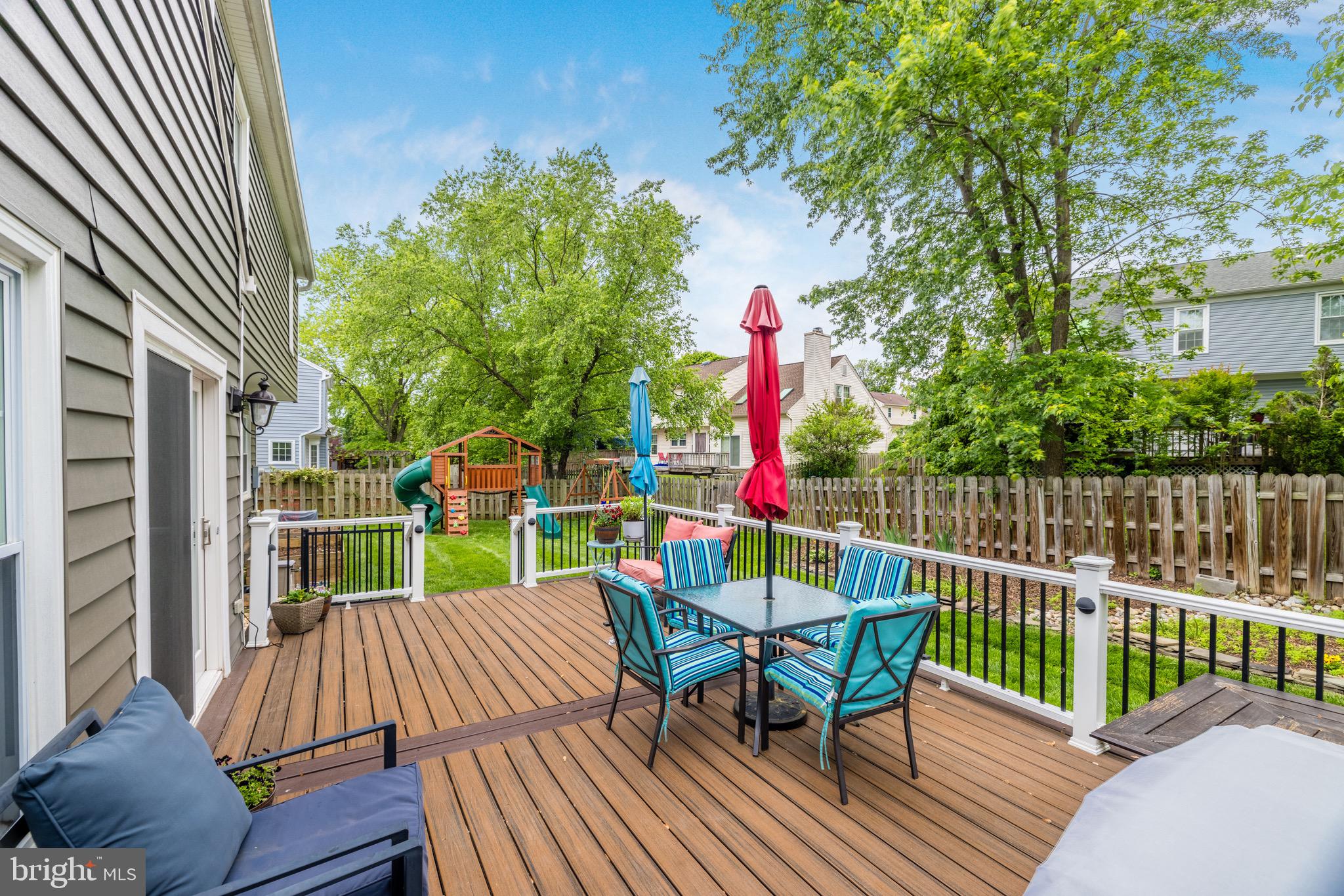 999 Crestview Dr
