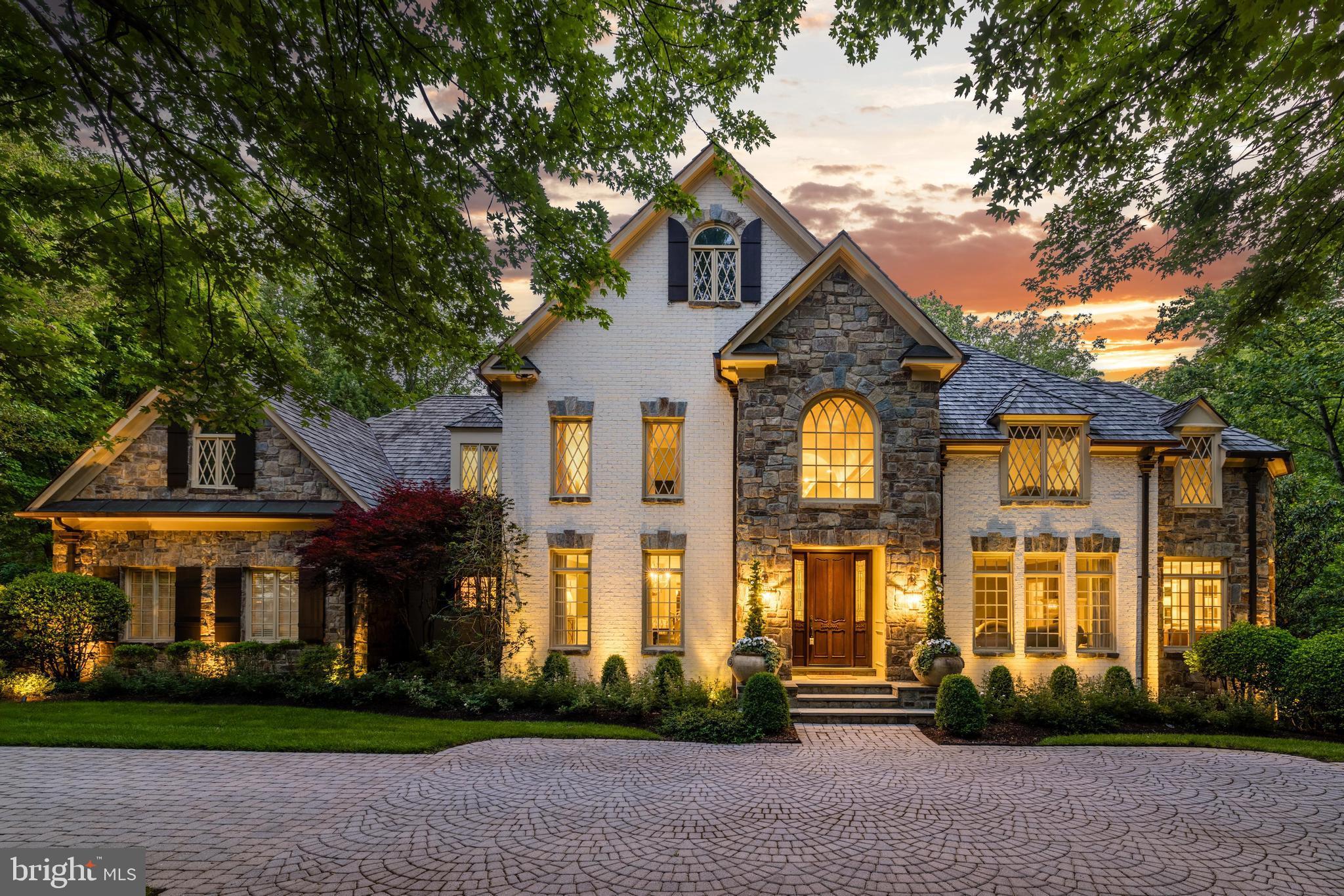 10005 Windy Hollow Rd