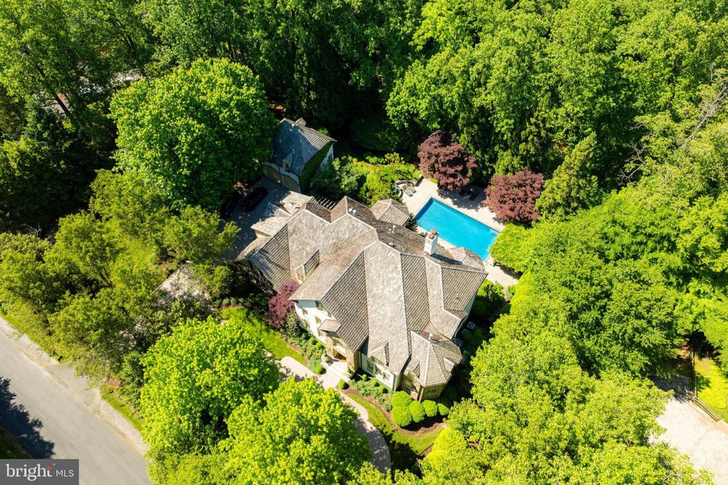 10005 Windy Hollow Rd