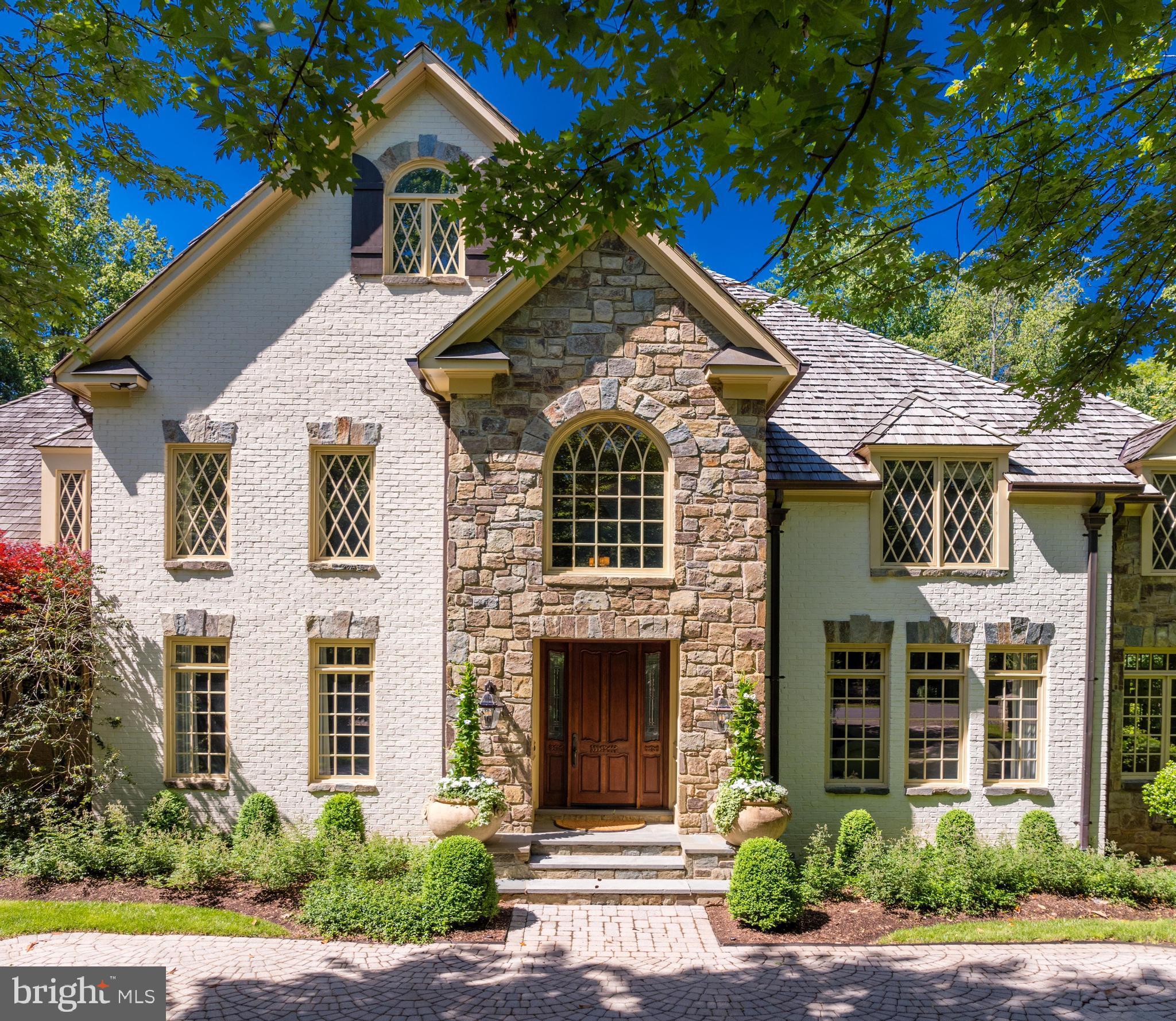 10005 Windy Hollow Rd