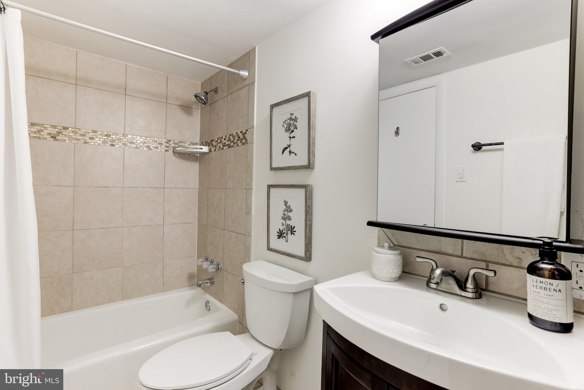 11600 Vantage Hill Rd #12c