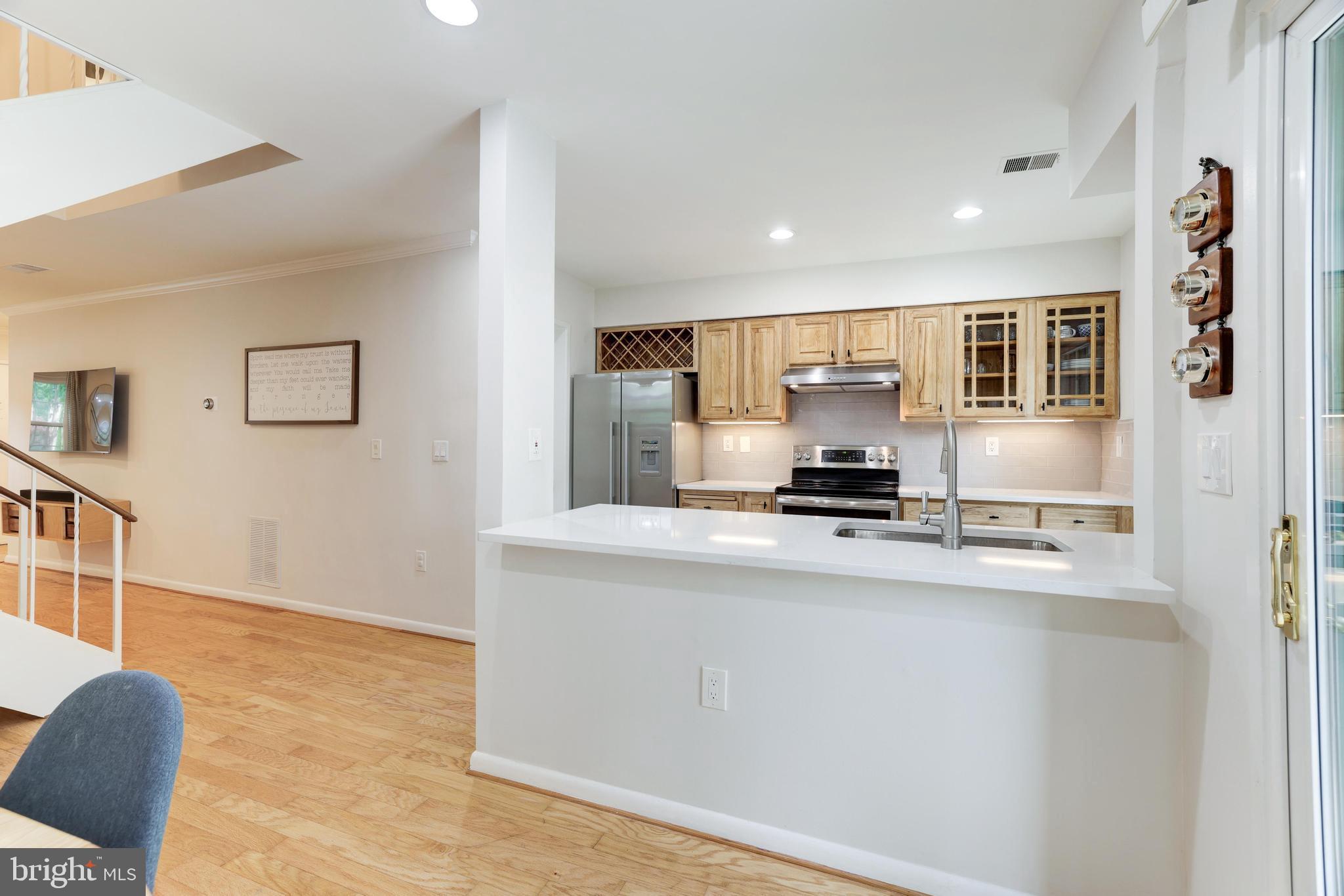 11328 Headlands Ct