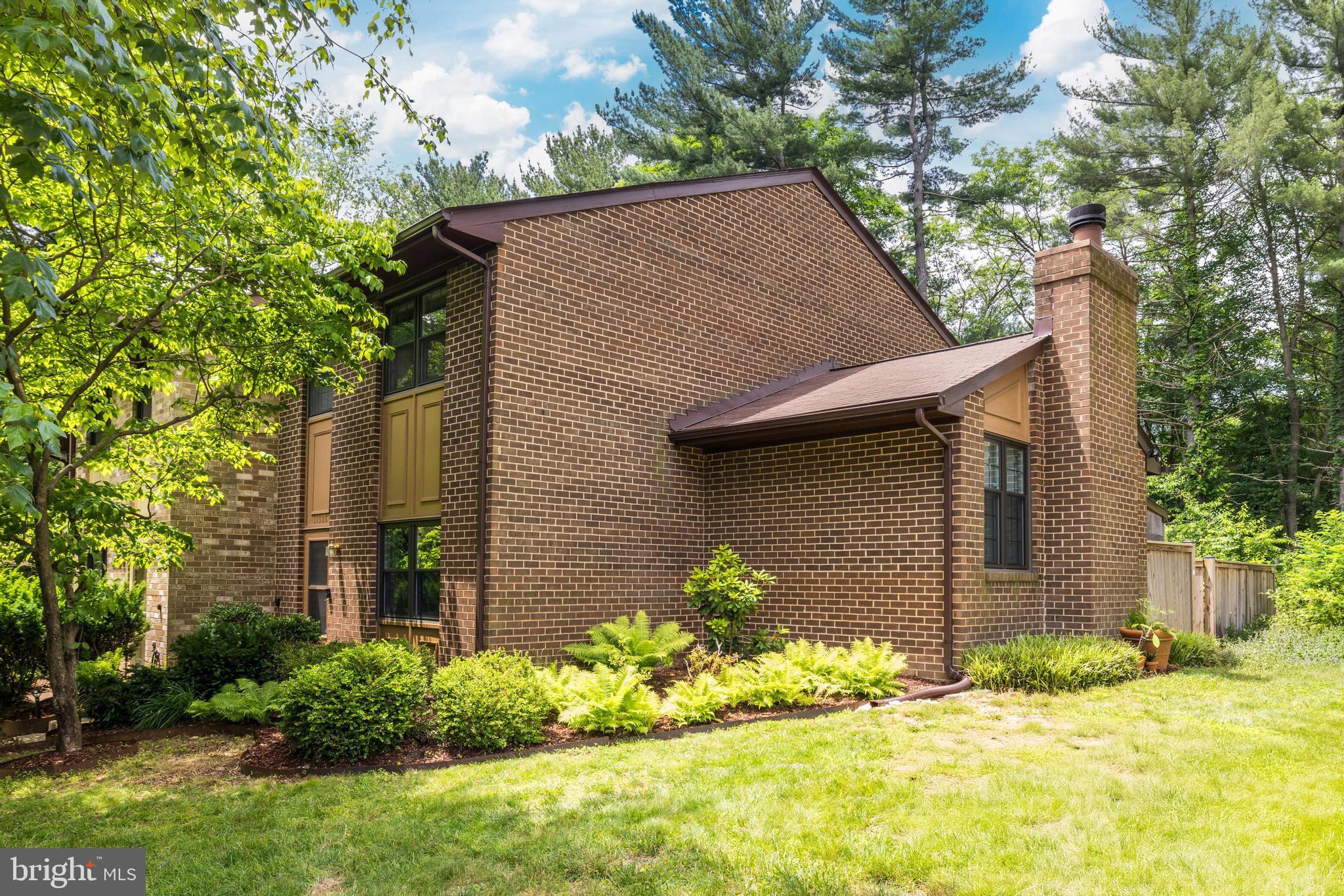 11328 Headlands Ct