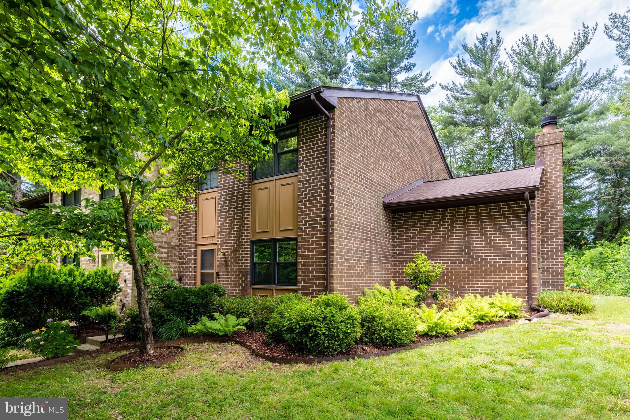 11328 Headlands Ct