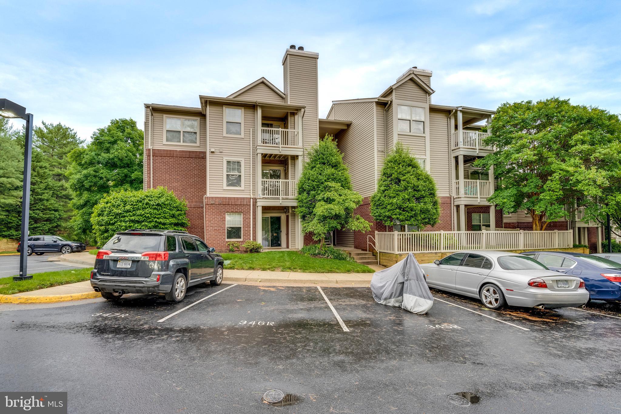 1727 Ascot Way #D