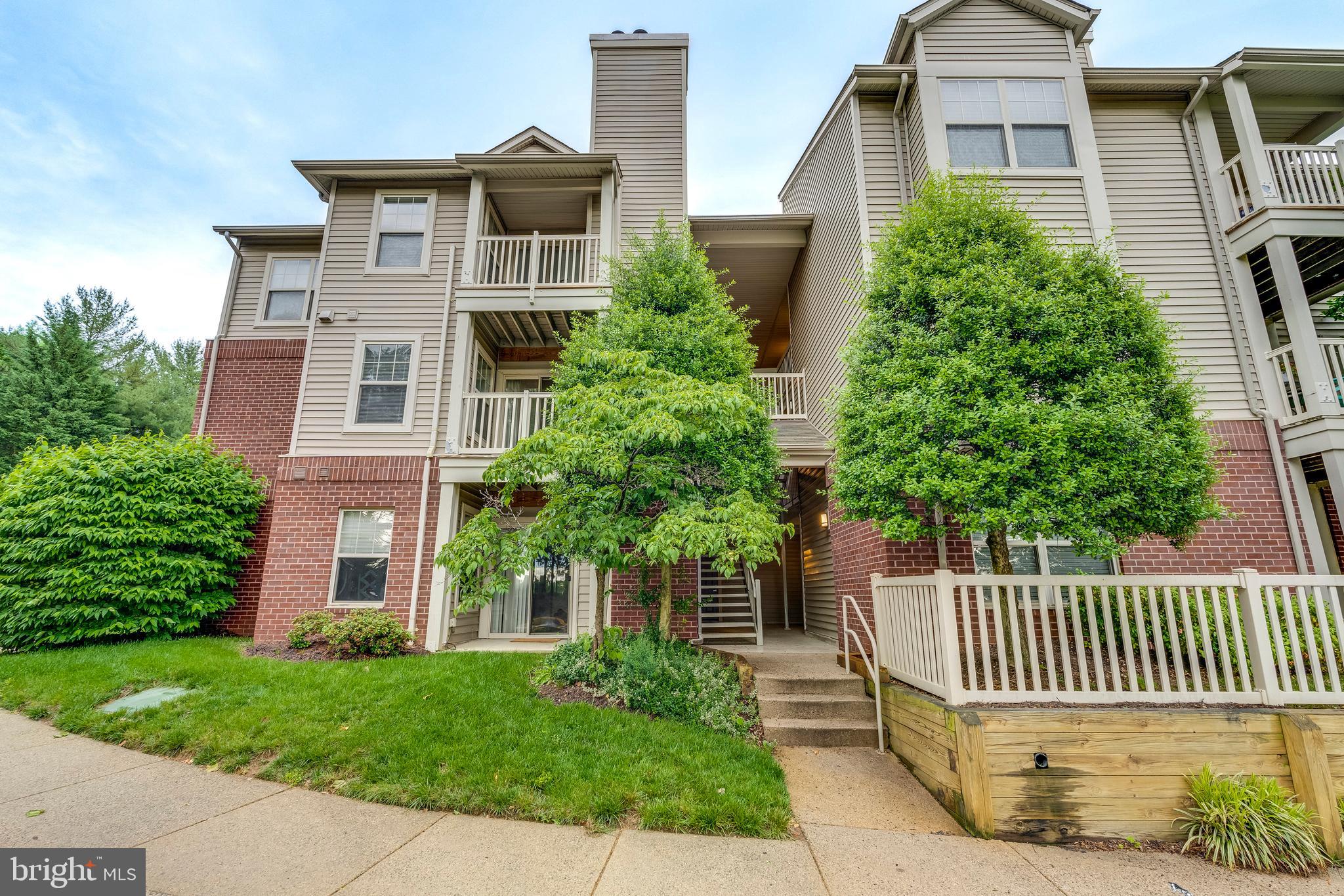 1727 Ascot Way #D
