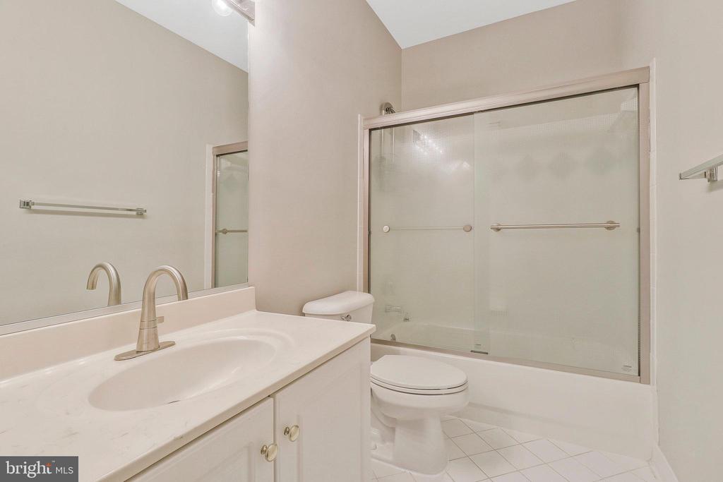 10403 van Patten Ln