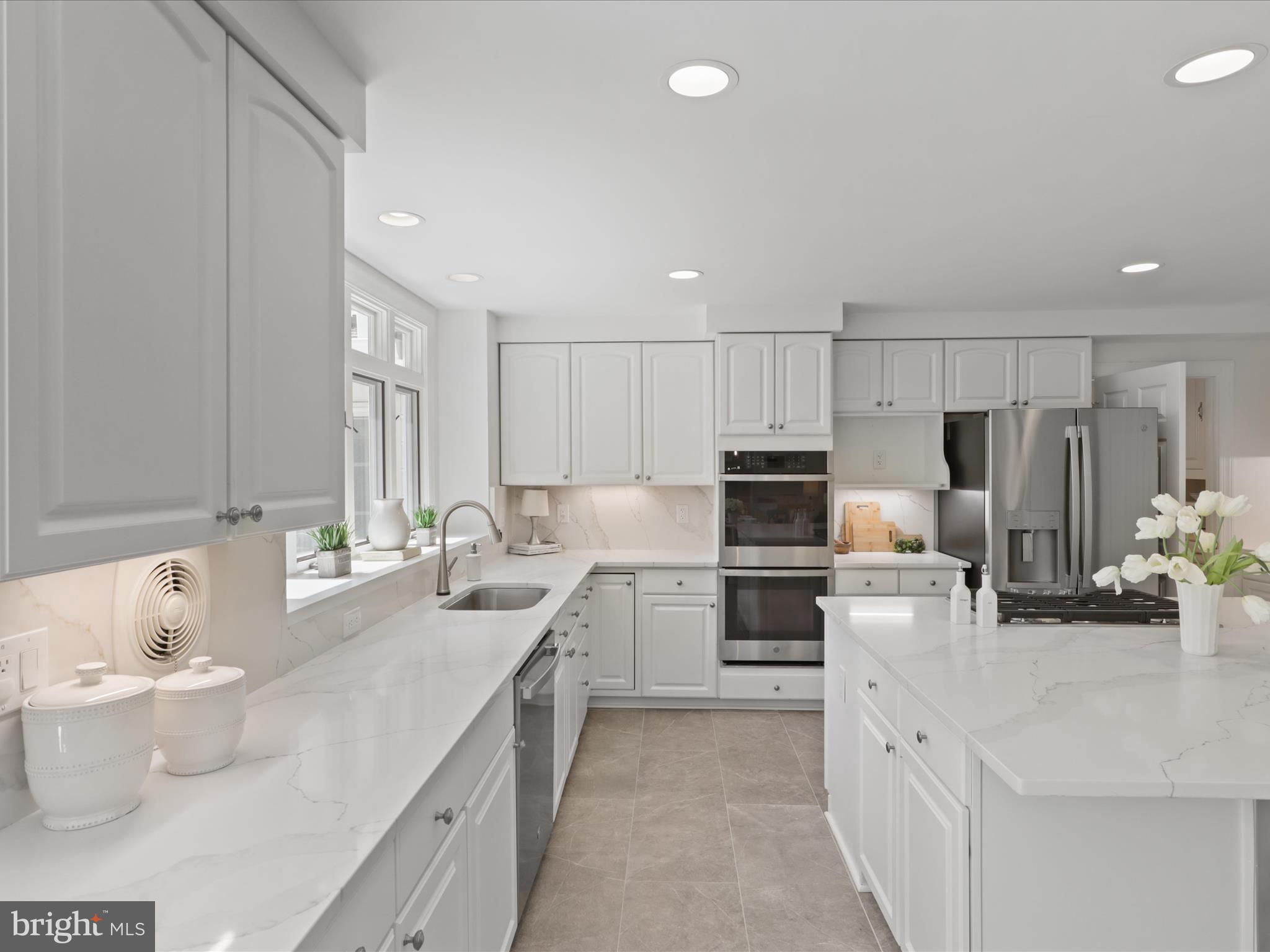 5796 WESTCHESTER STREET