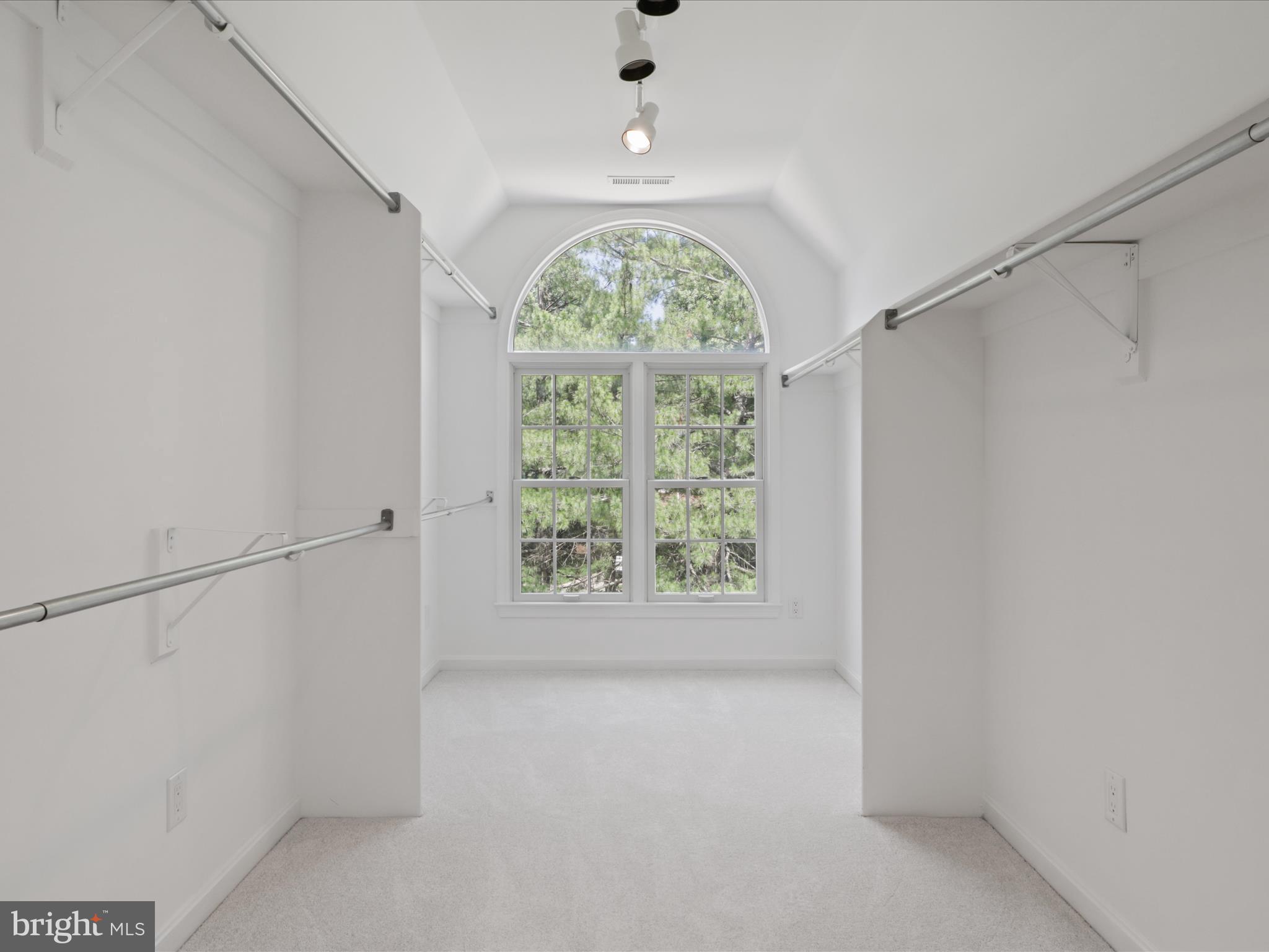 5796 WESTCHESTER STREET