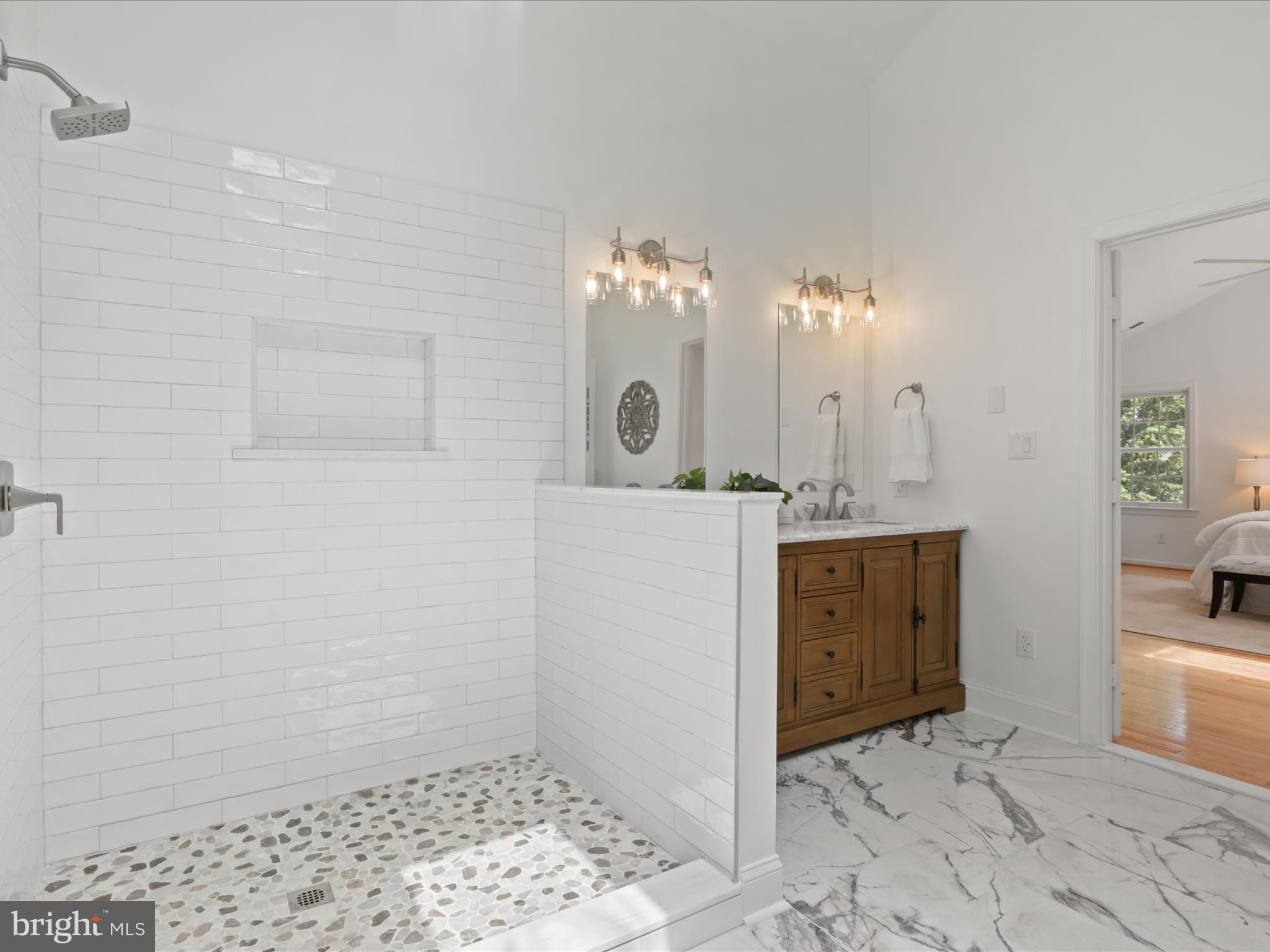 5796 WESTCHESTER STREET